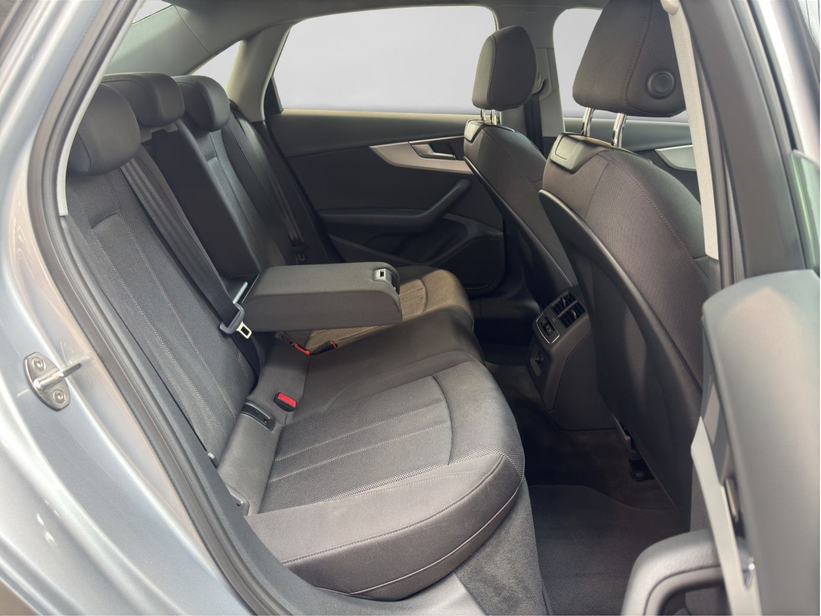 Audi A4 – Bild 6