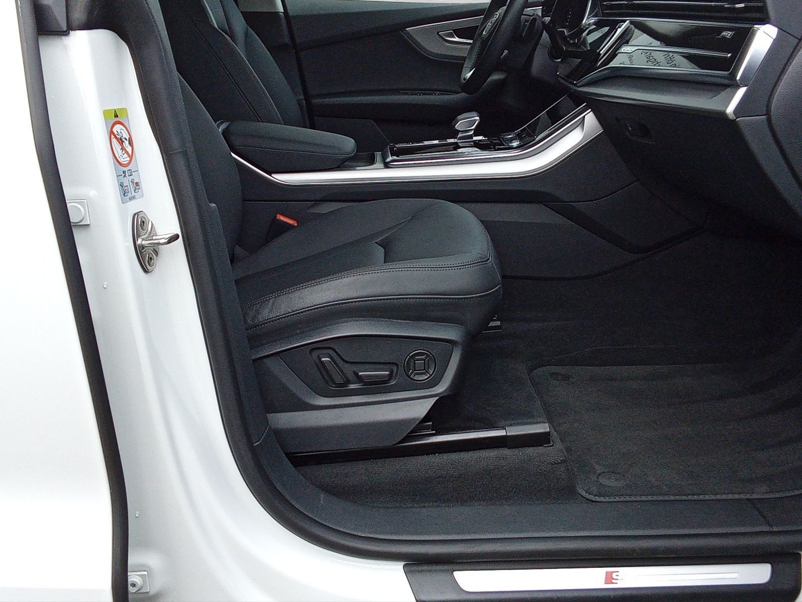 Audi Q8 – Foto 4