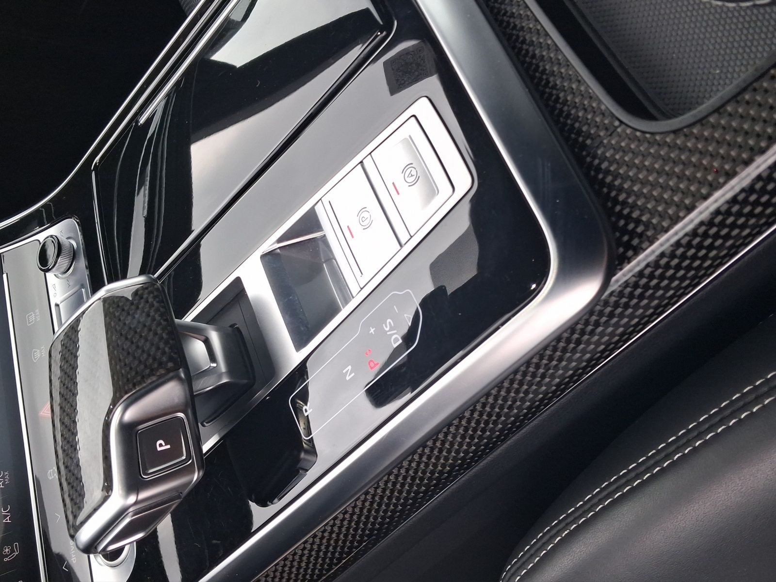 Audi Q8 – Foto 11