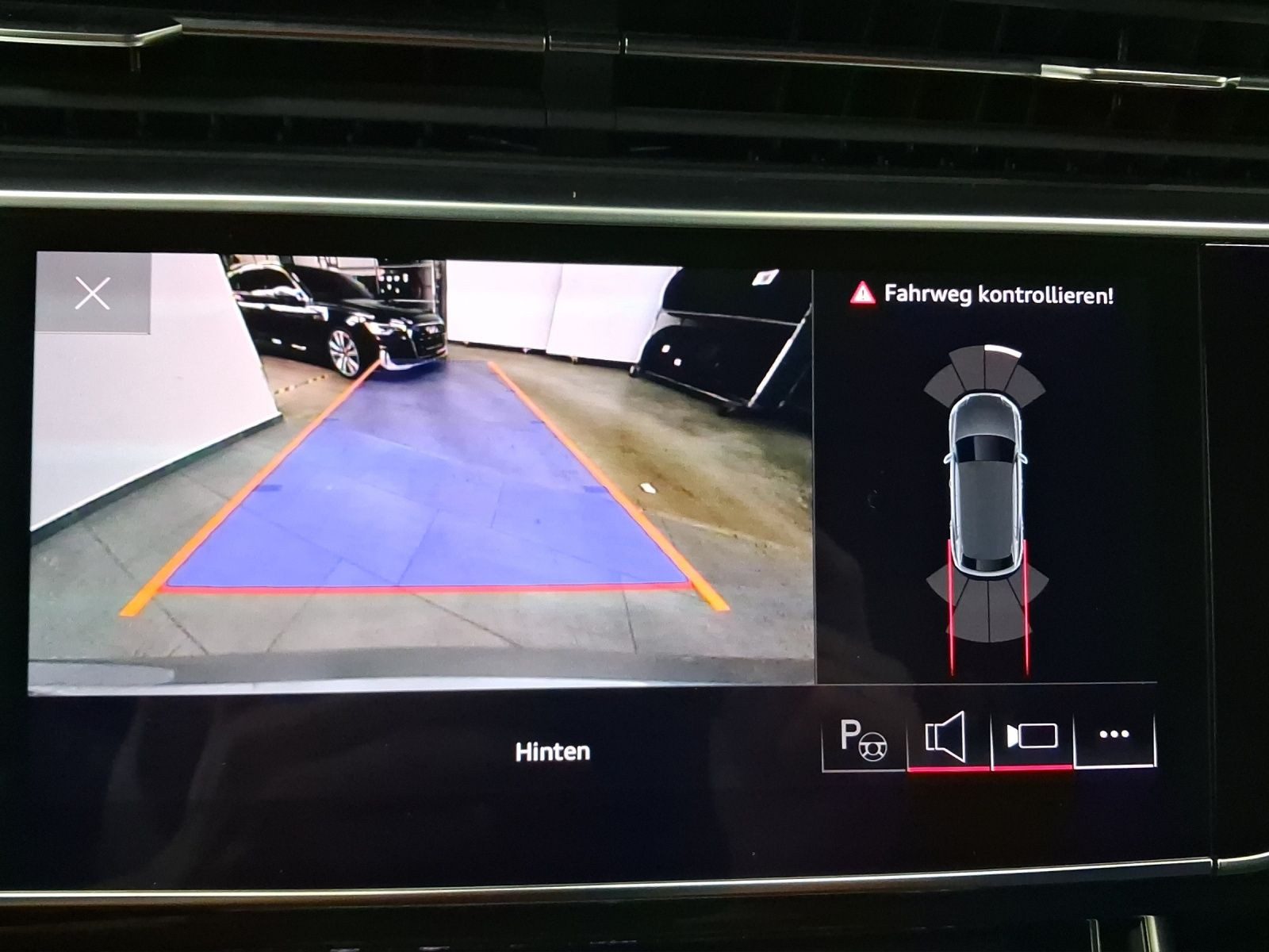 Audi Q8 – Bild 15