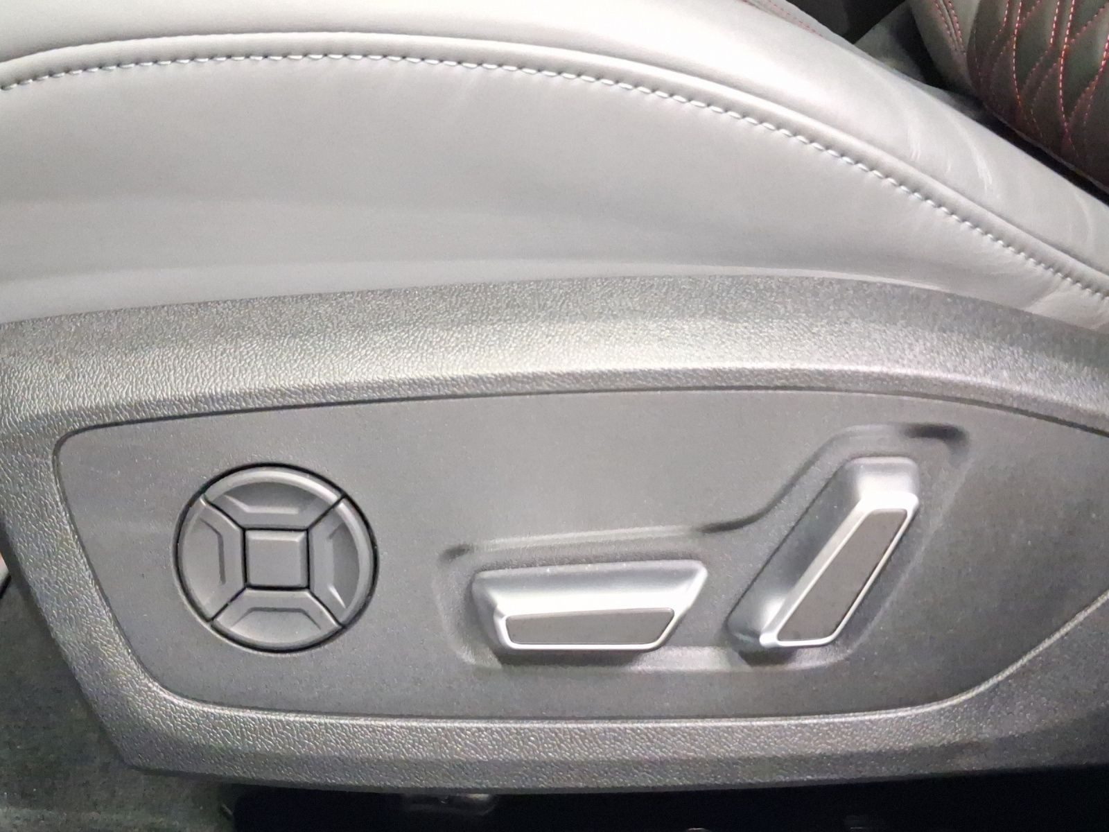 Audi S6 Avant – Bild 19