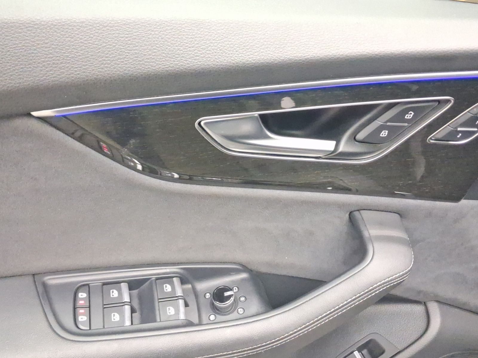 Audi SQ8 – Foto 8