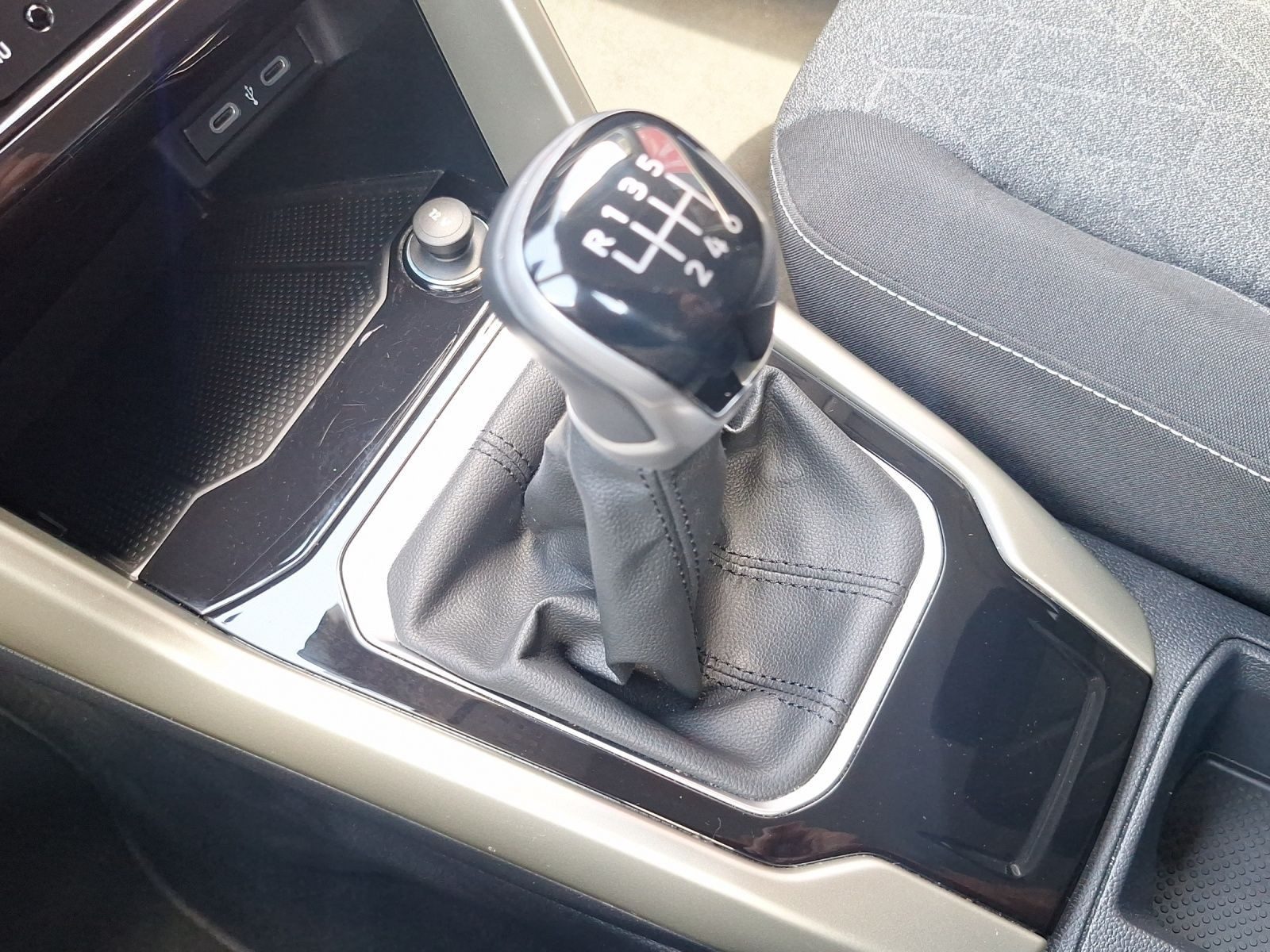 Volkswagen T-Roc – Bild 11