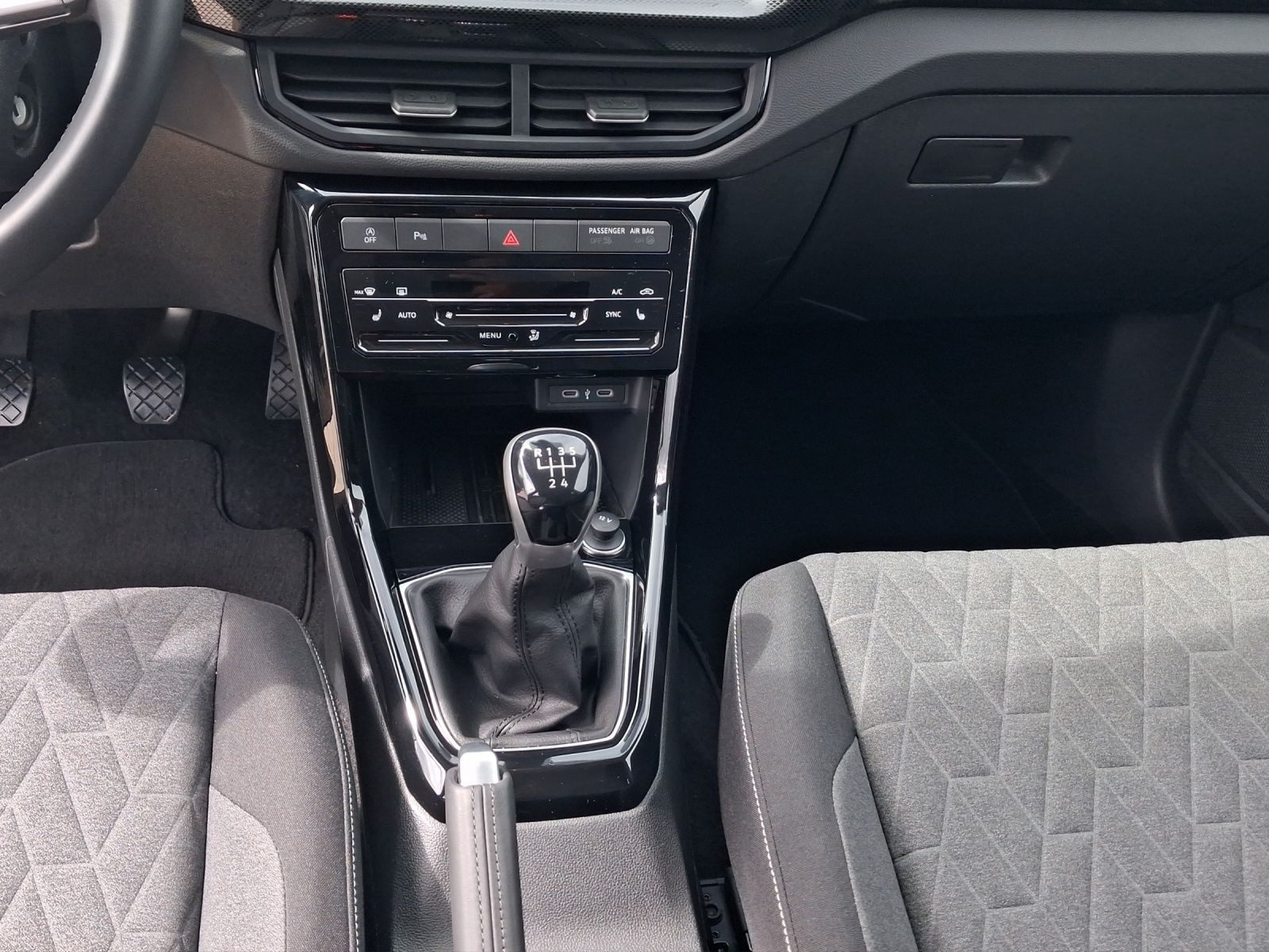 Volkswagen T-Cross – Foto 11