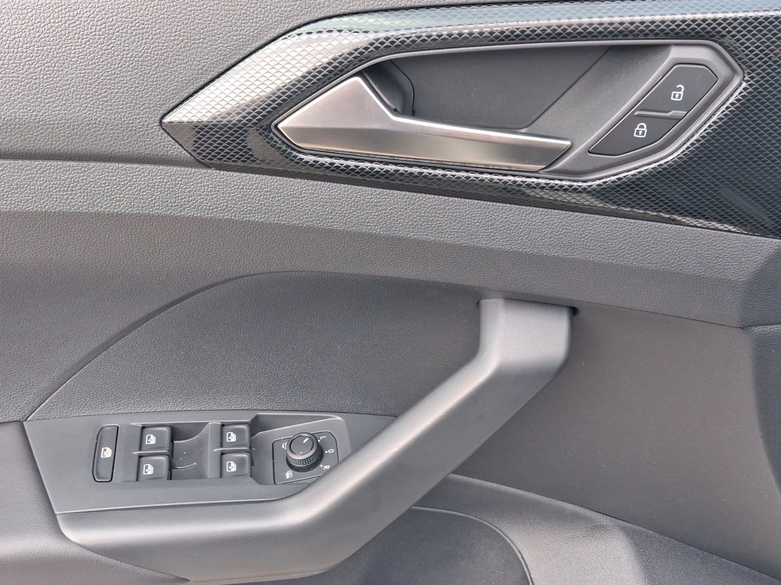 Volkswagen T-Cross – Bild 8