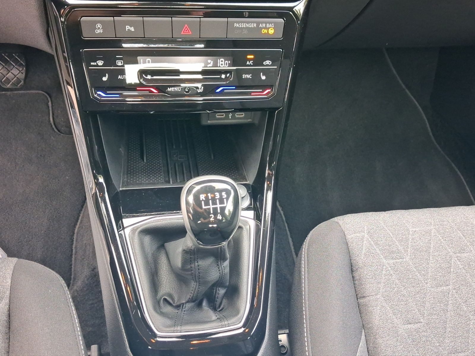 Volkswagen T-Cross – Bild 11