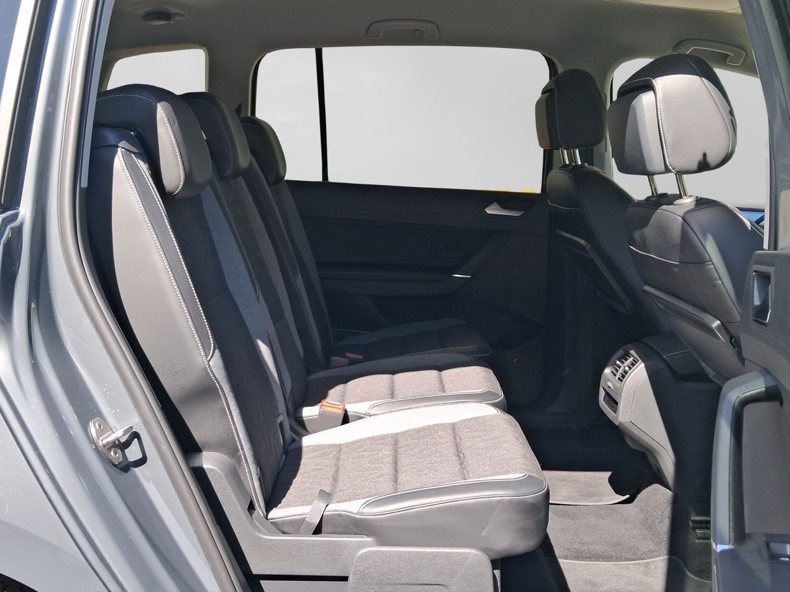 Volkswagen Touran – Bild 6