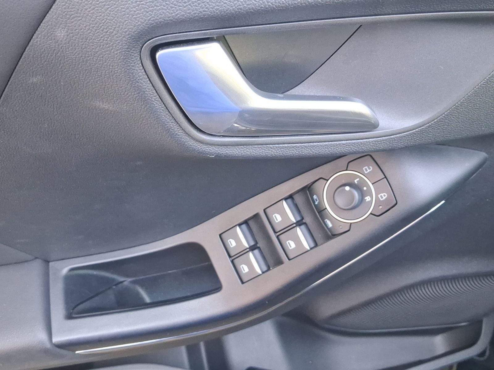 Ford Puma – Bild 8