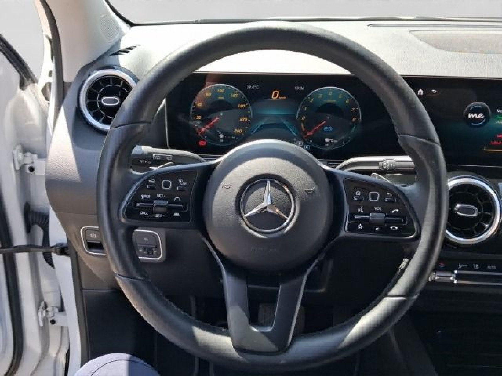 Mercedes-Benz GLA 250 – Bild 9