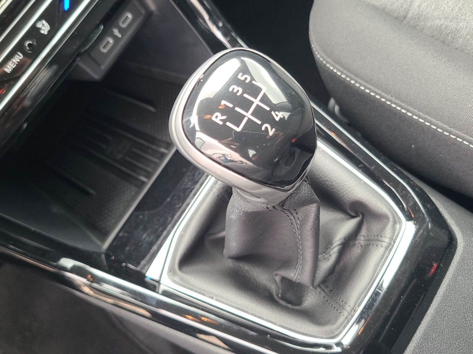 Volkswagen T-Cross – Bild 11