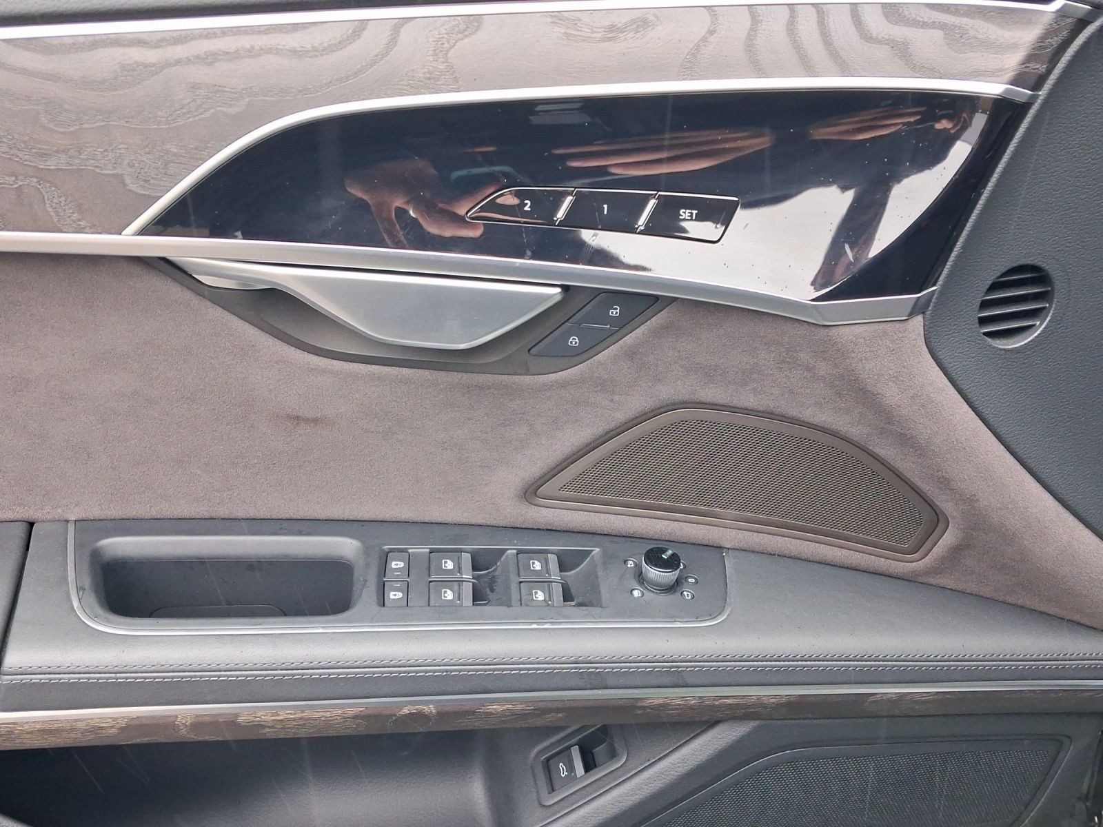 Audi A8 – Bild 8