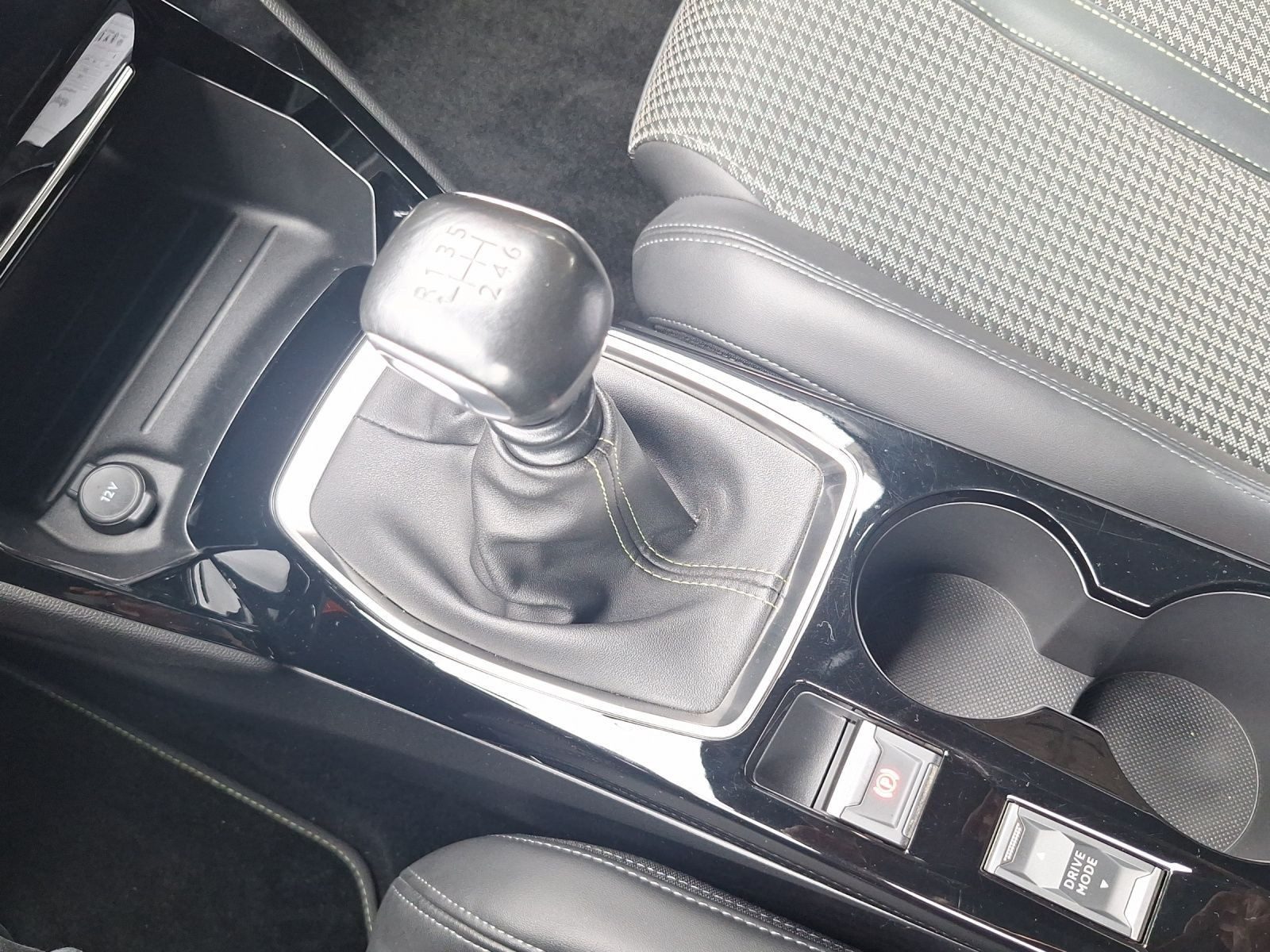 Peugeot 2008 – Bild 11