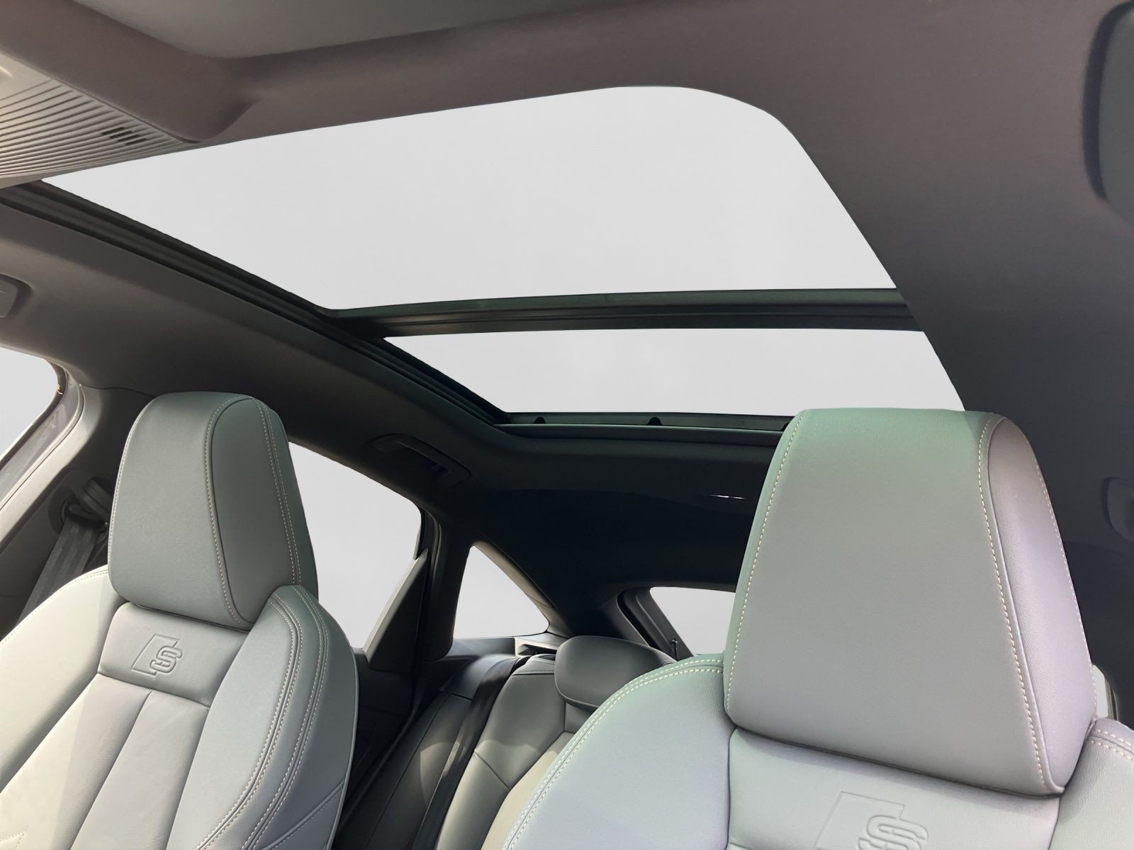 Audi Q4 Sportback e-tron – Foto 18