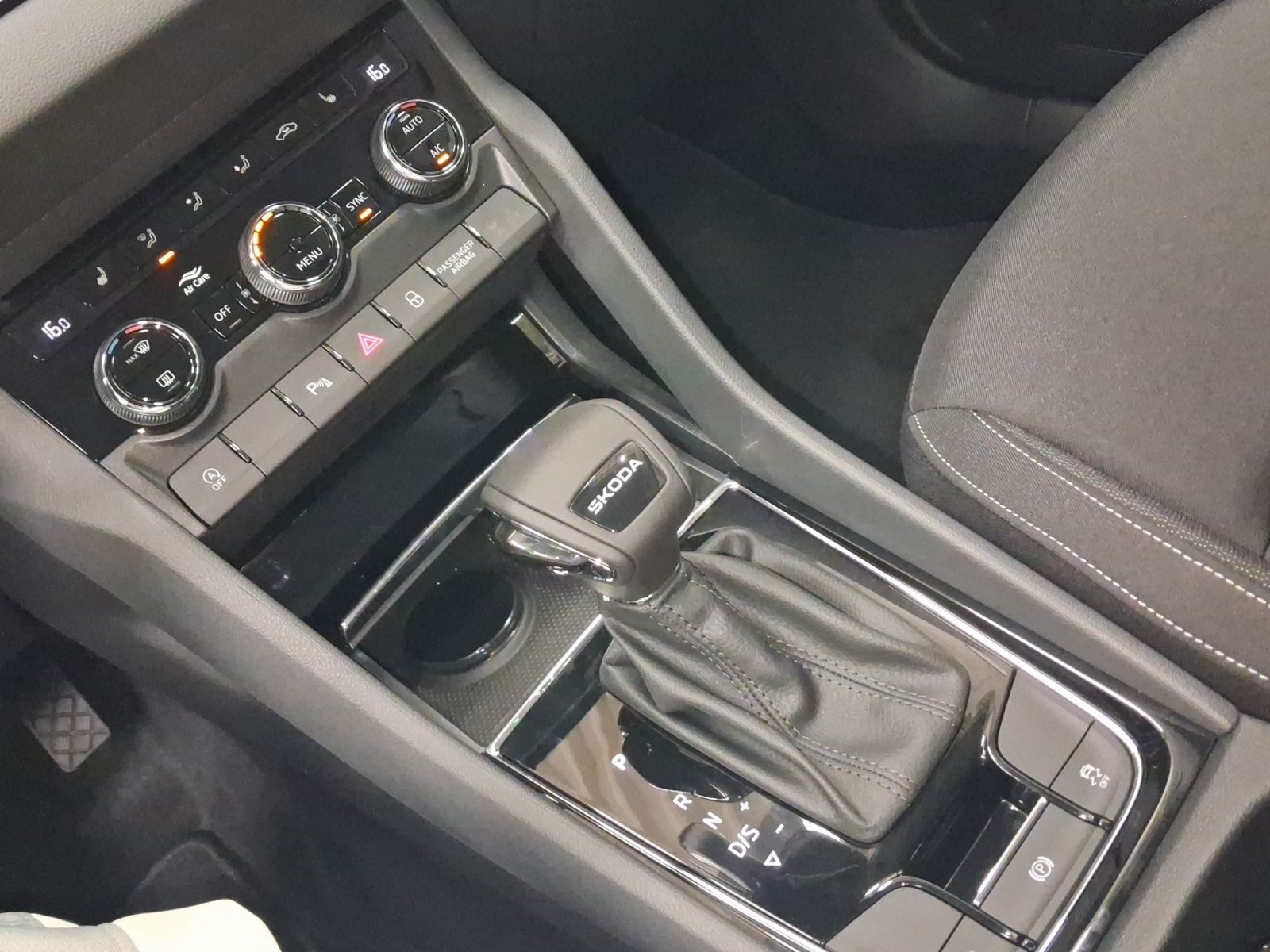Skoda Karoq – Foto 11