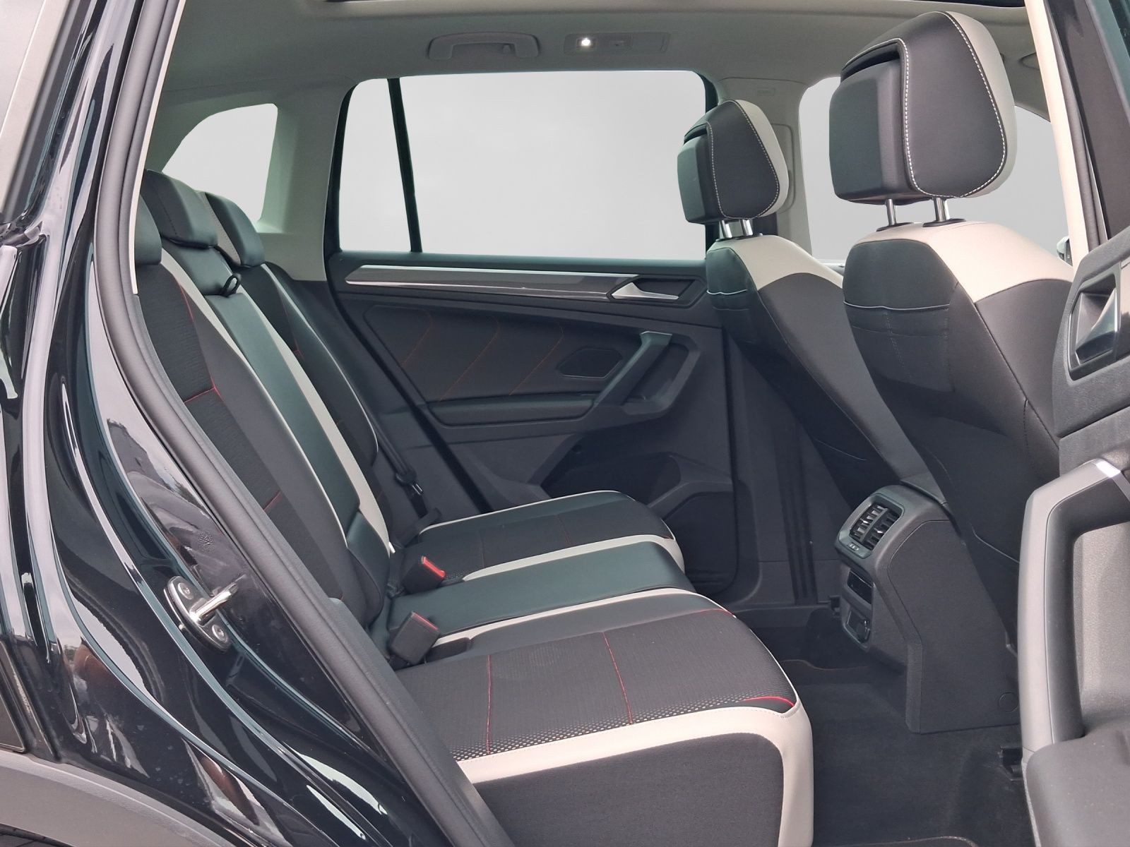Volkswagen Tiguan – Bild 6