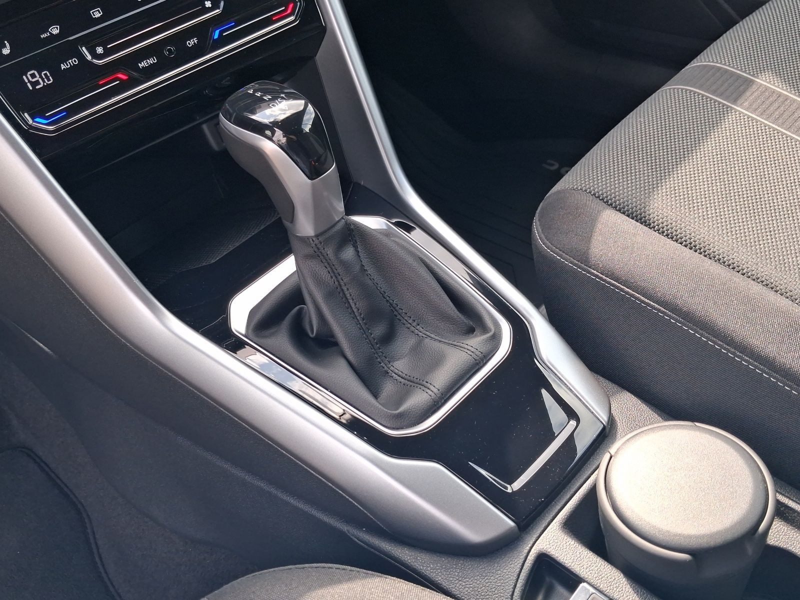 Volkswagen T-Roc Cabriolet – Bild 11