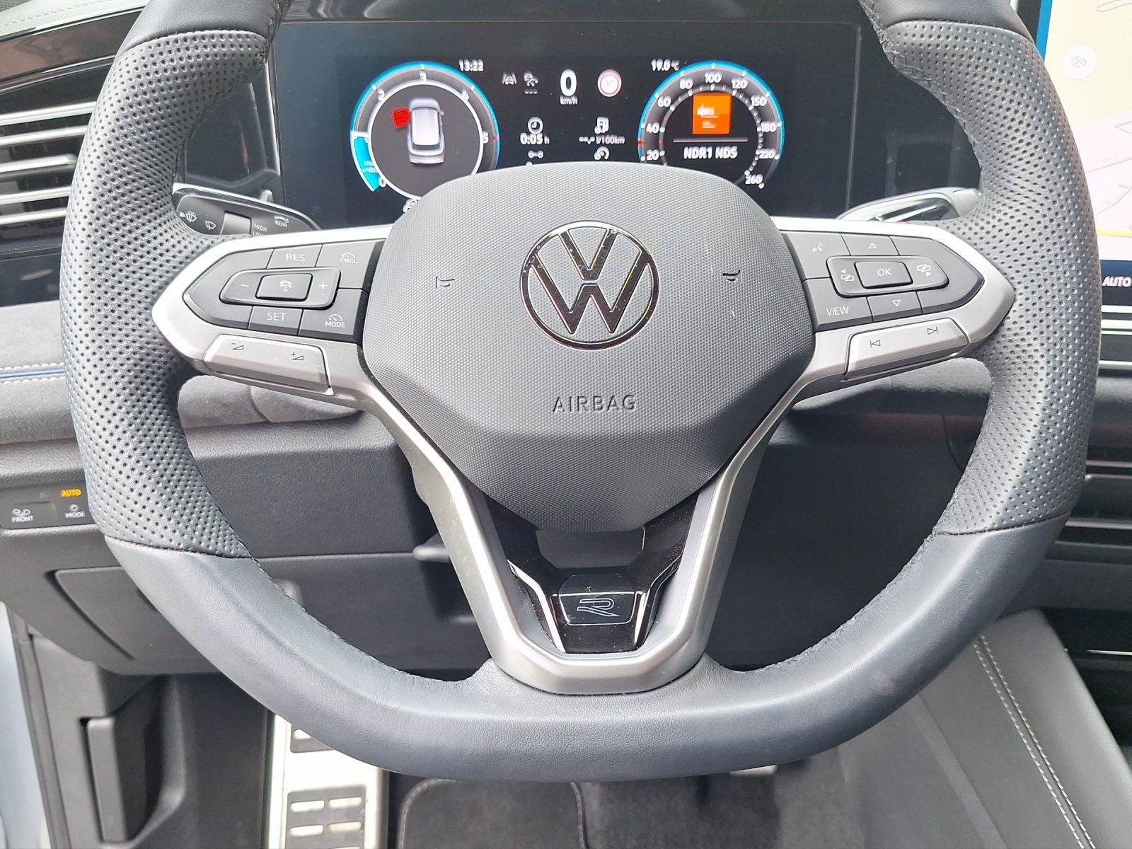 Volkswagen Tiguan – Bild 9