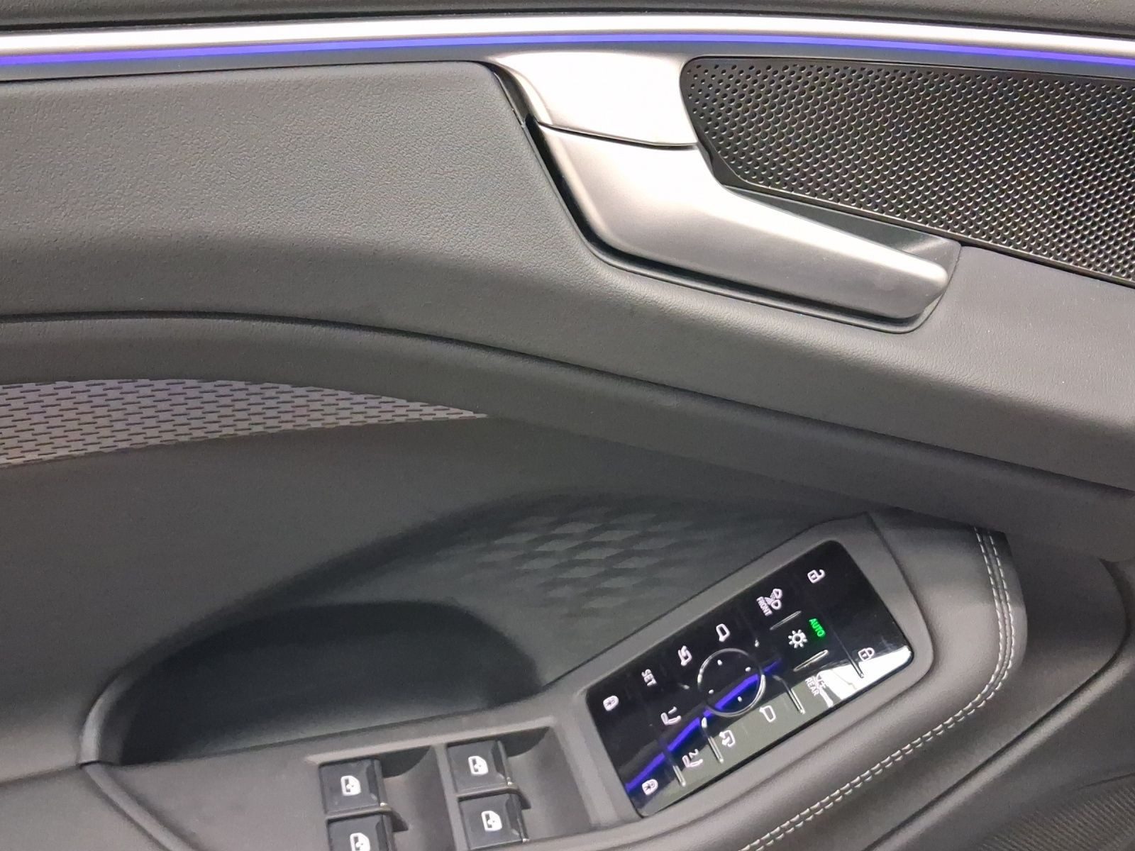 Audi A6 – Bild 8