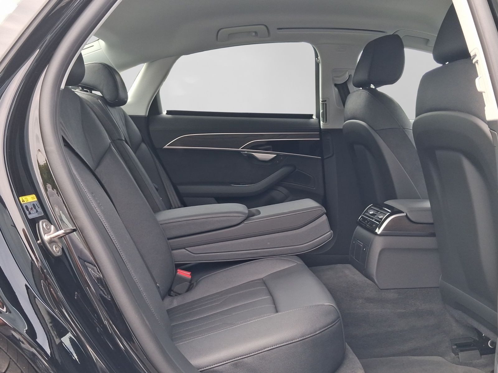 Audi A8 – Bild 6