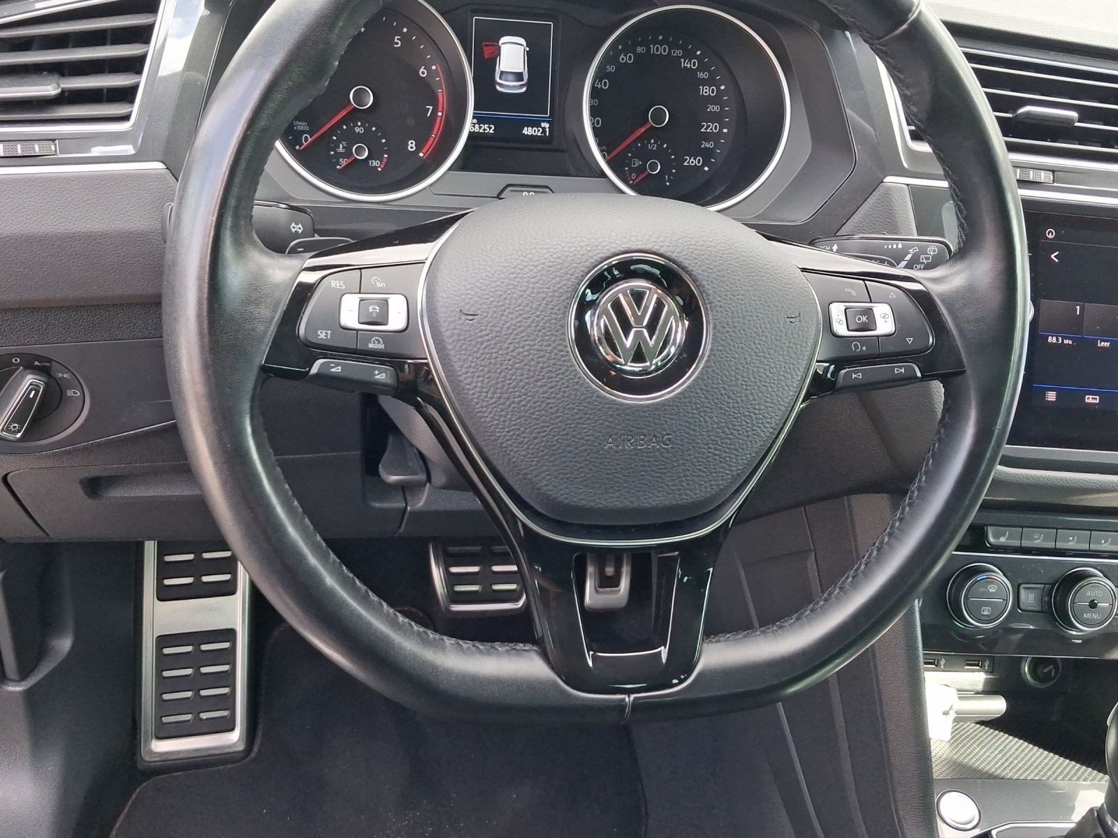 Volkswagen Tiguan – Bild 9