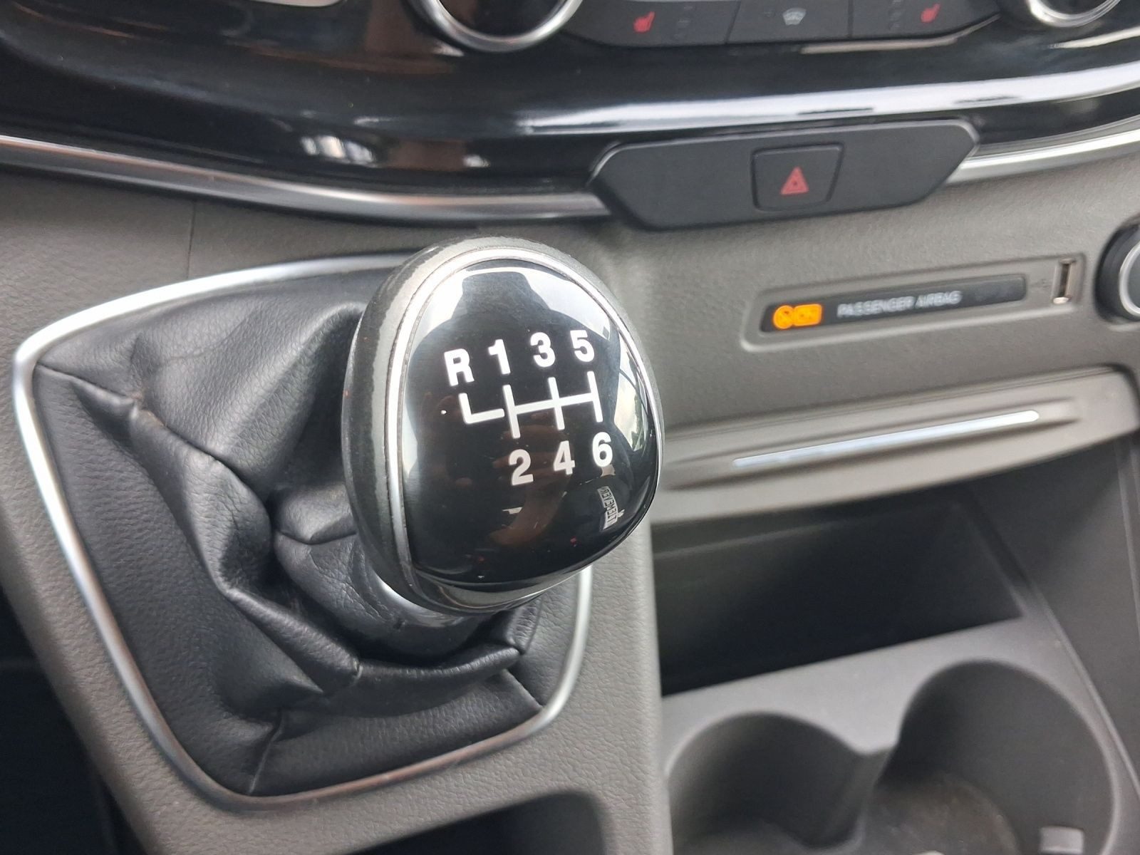 Ford Tourneo – Bild 11