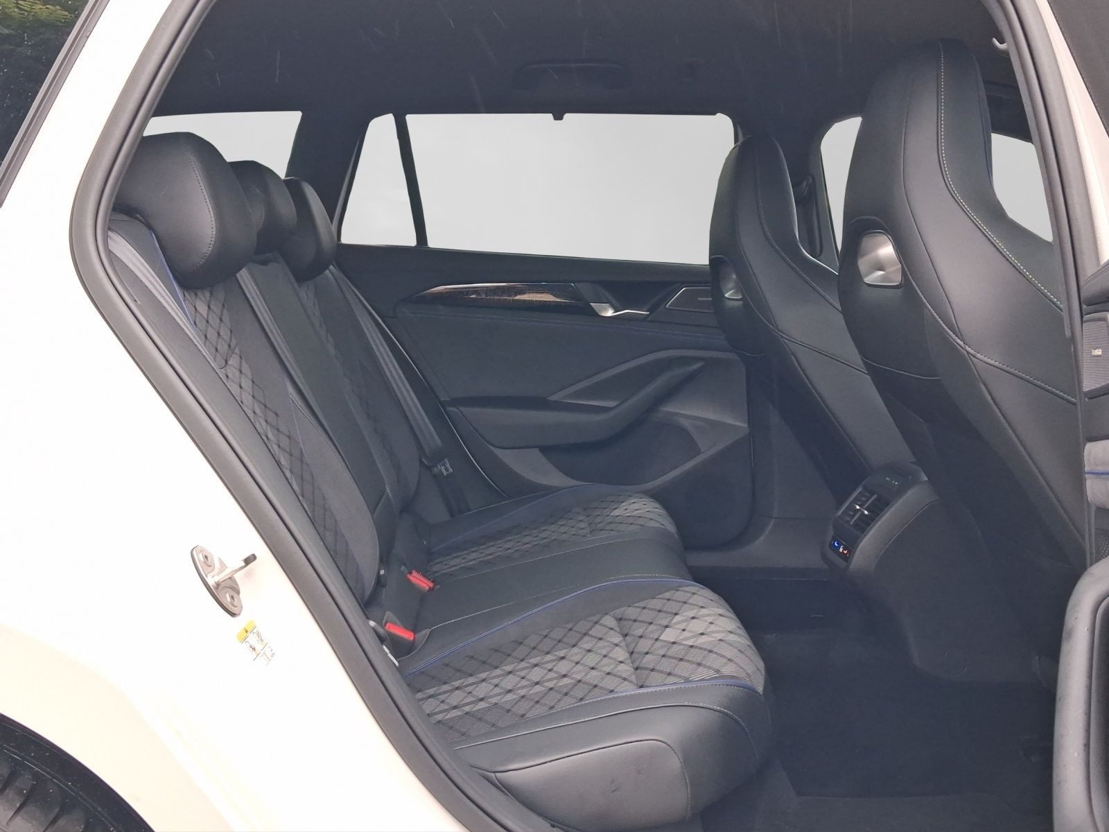 Volkswagen Passat Variant – Bild 6