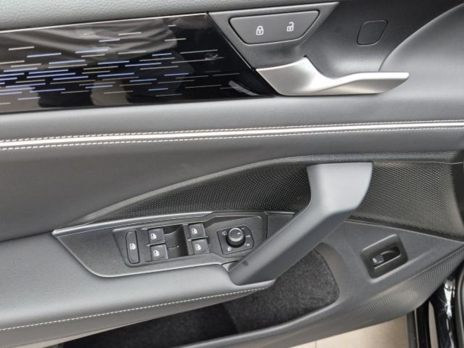Volkswagen Tiguan – Bild 8