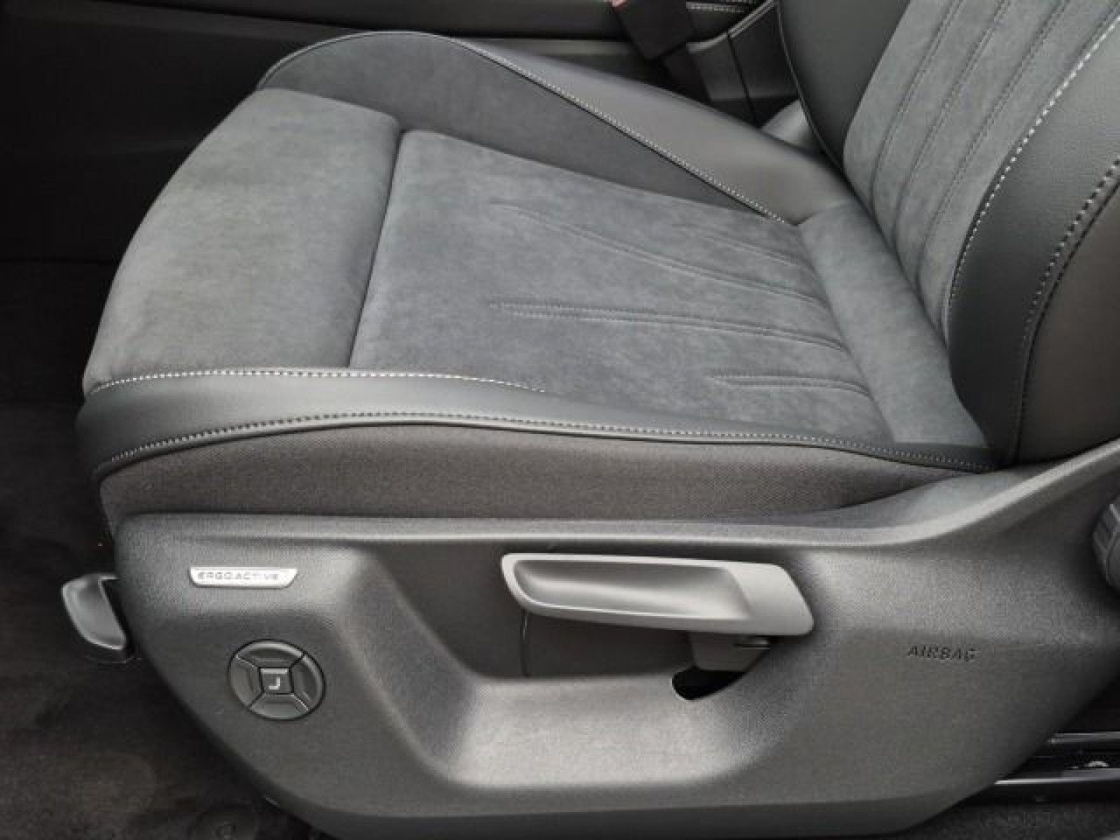 Volkswagen Tiguan – Bild 19