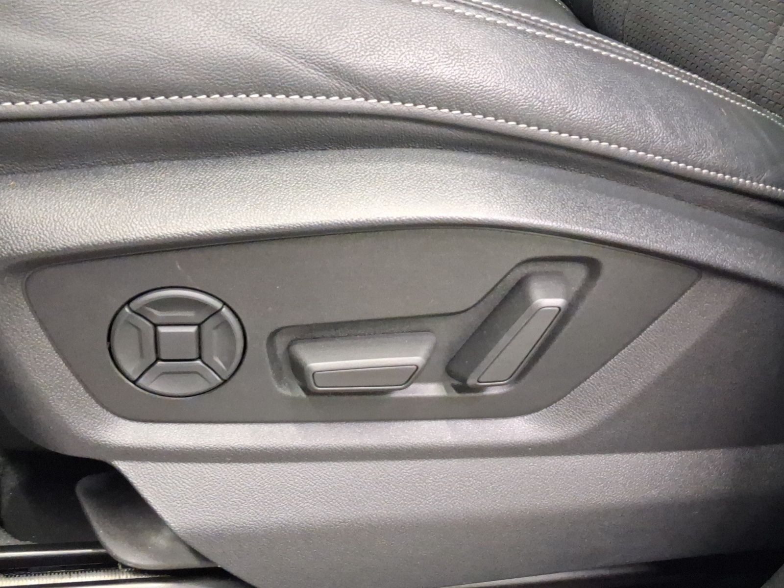 Audi Q8 – Foto 18