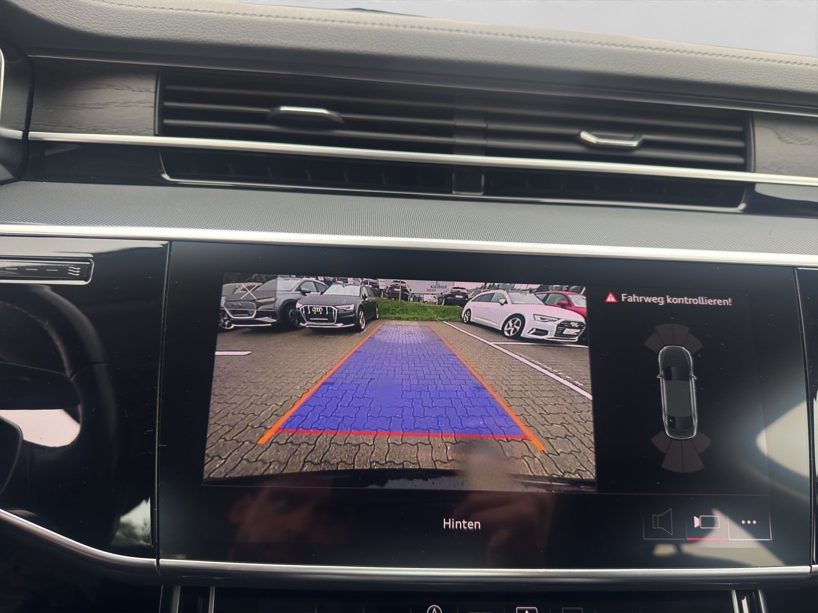 Audi A8 – Bild 15
