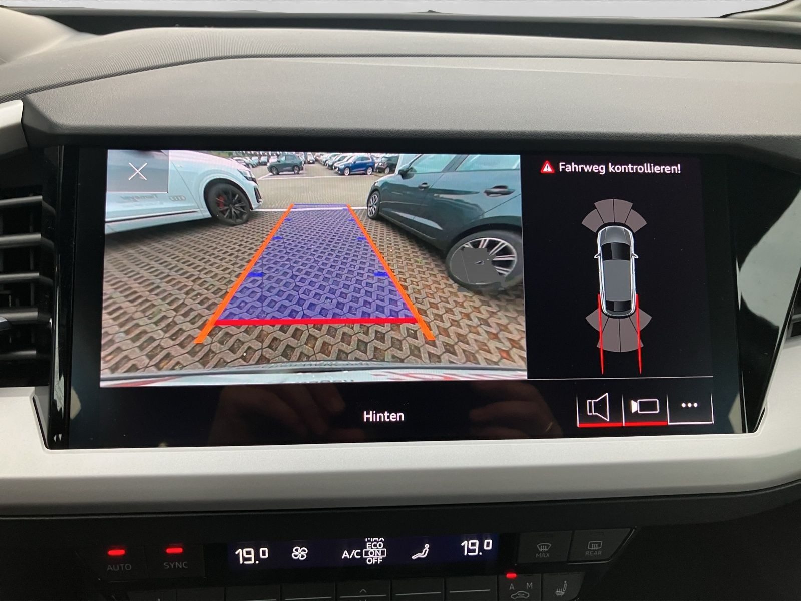 Audi Q4 e-tron – Bild 14