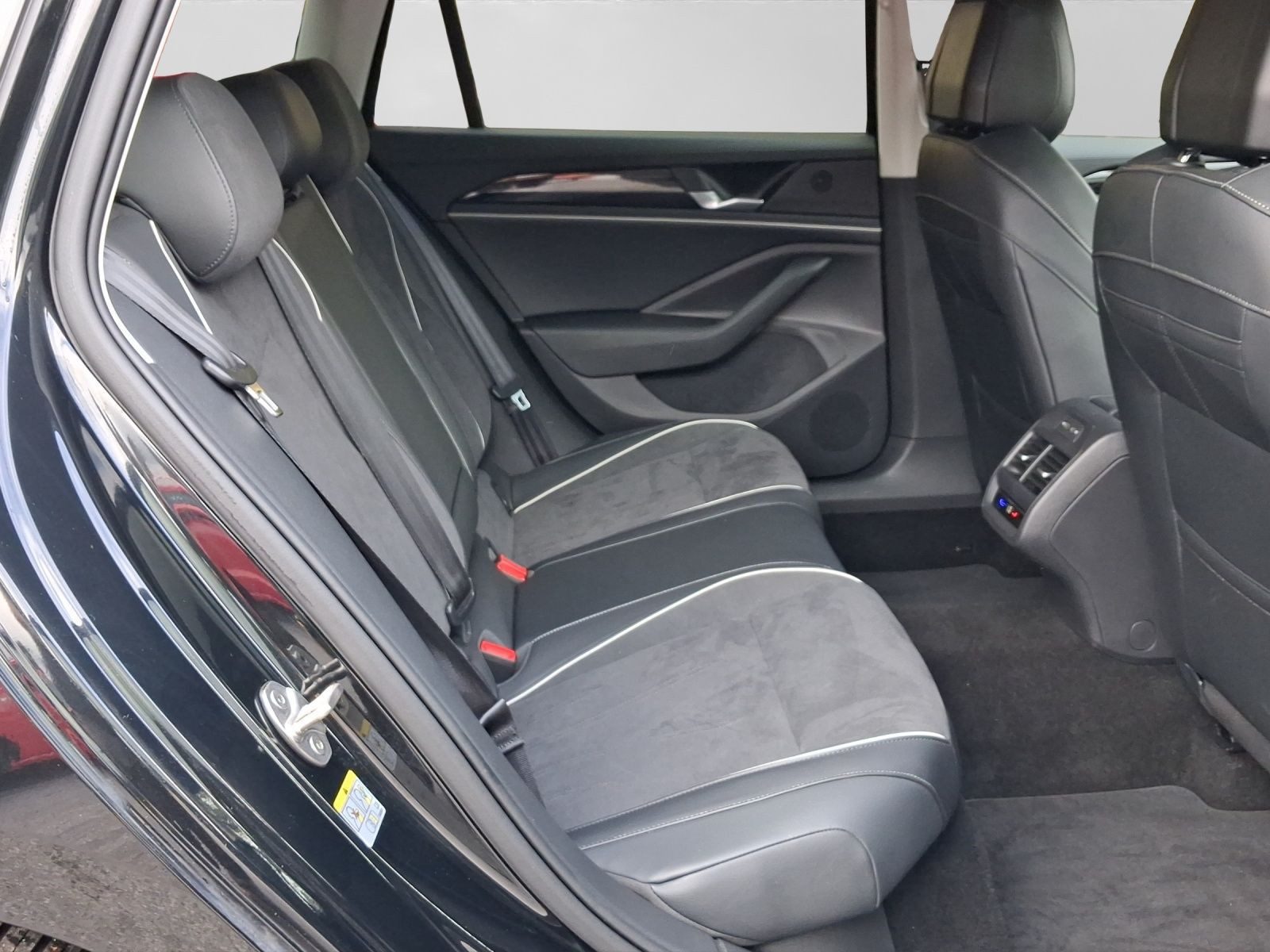 Volkswagen Passat Variant – Bild 6