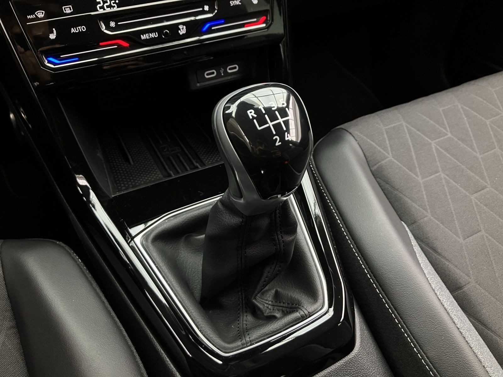 Volkswagen T-Cross – Foto 11