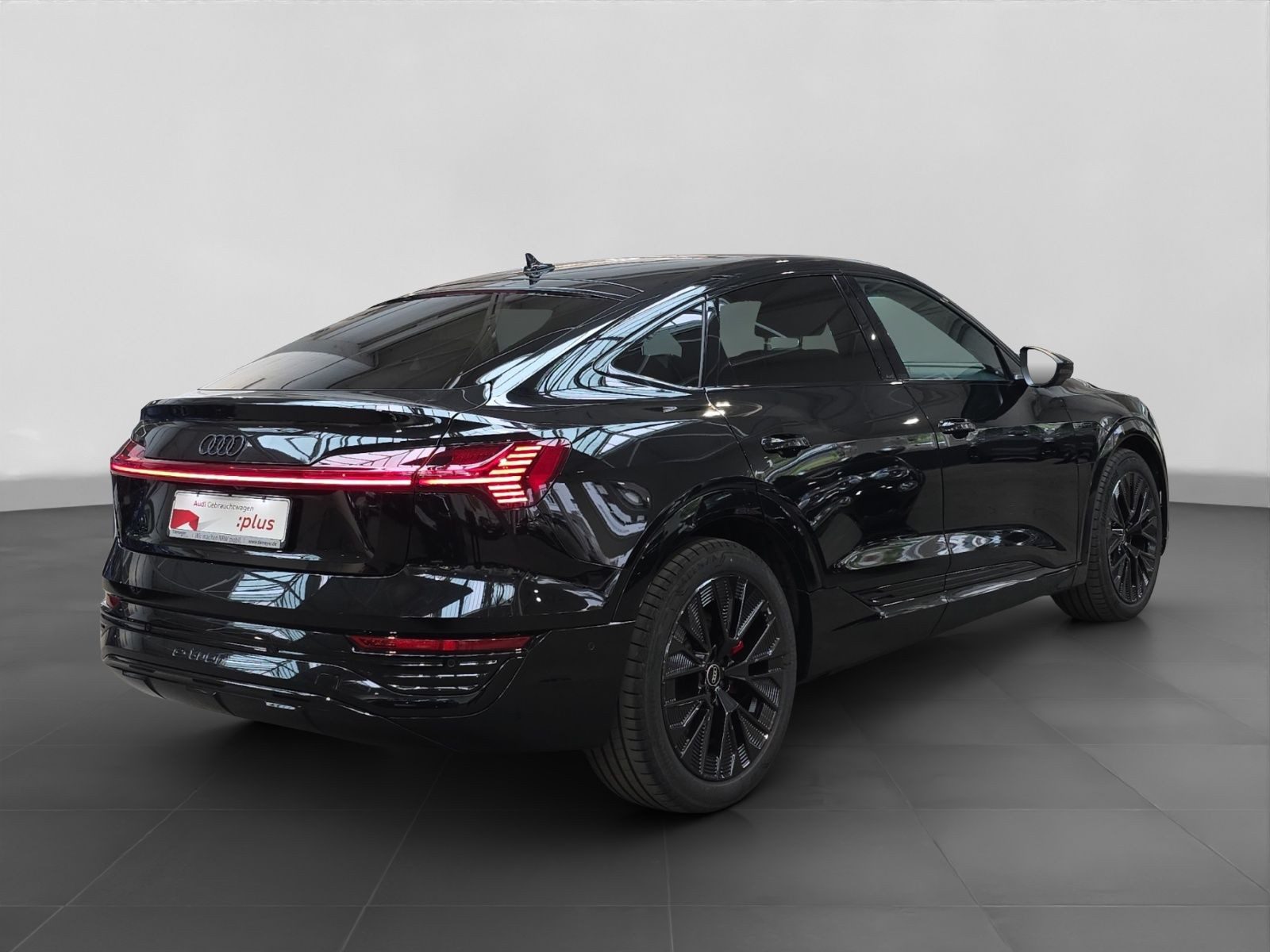Audi Q8 Sportback e-tron – Bild 3