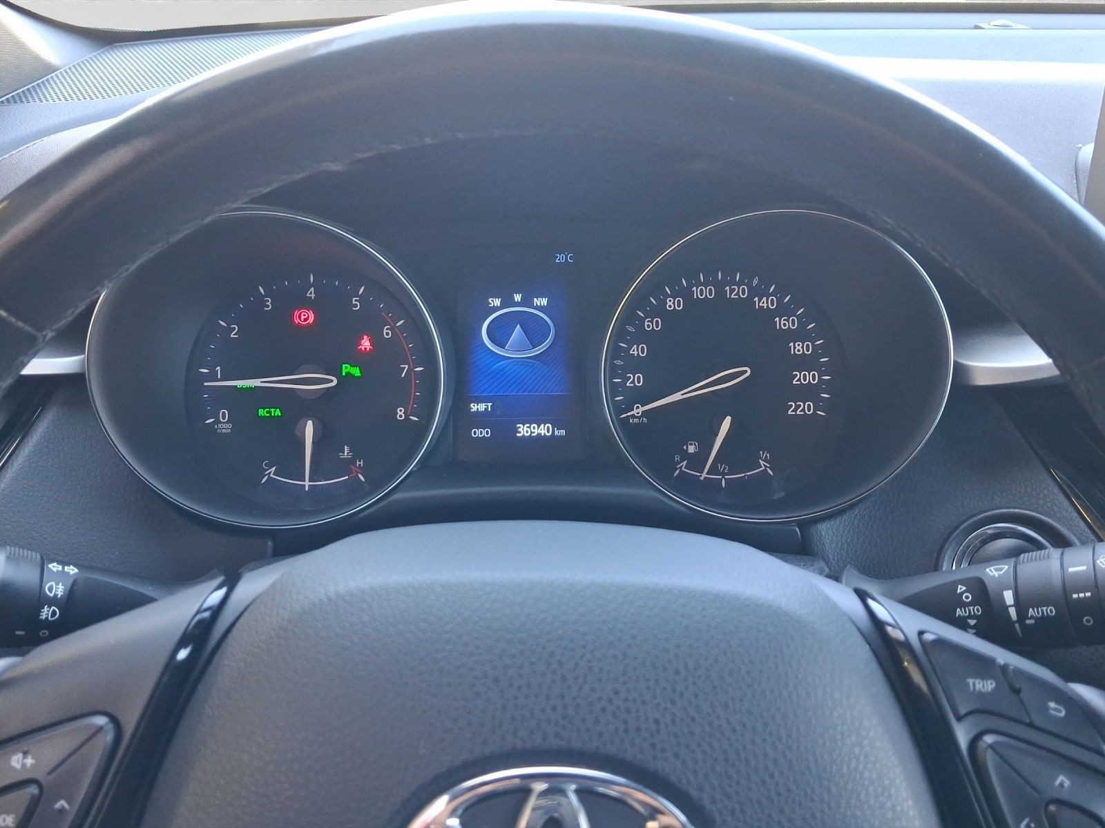 Toyota C-HR – Foto 15