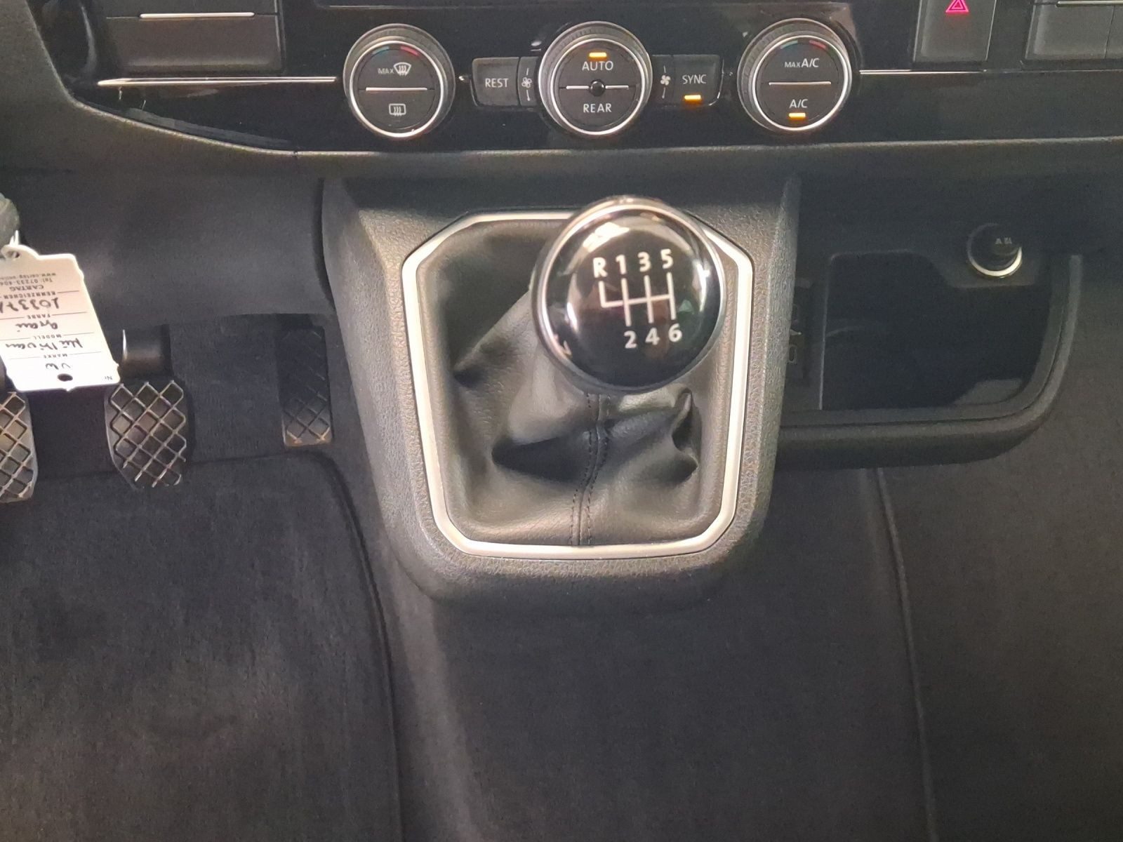 Volkswagen T6.1 Multivan – Foto 11