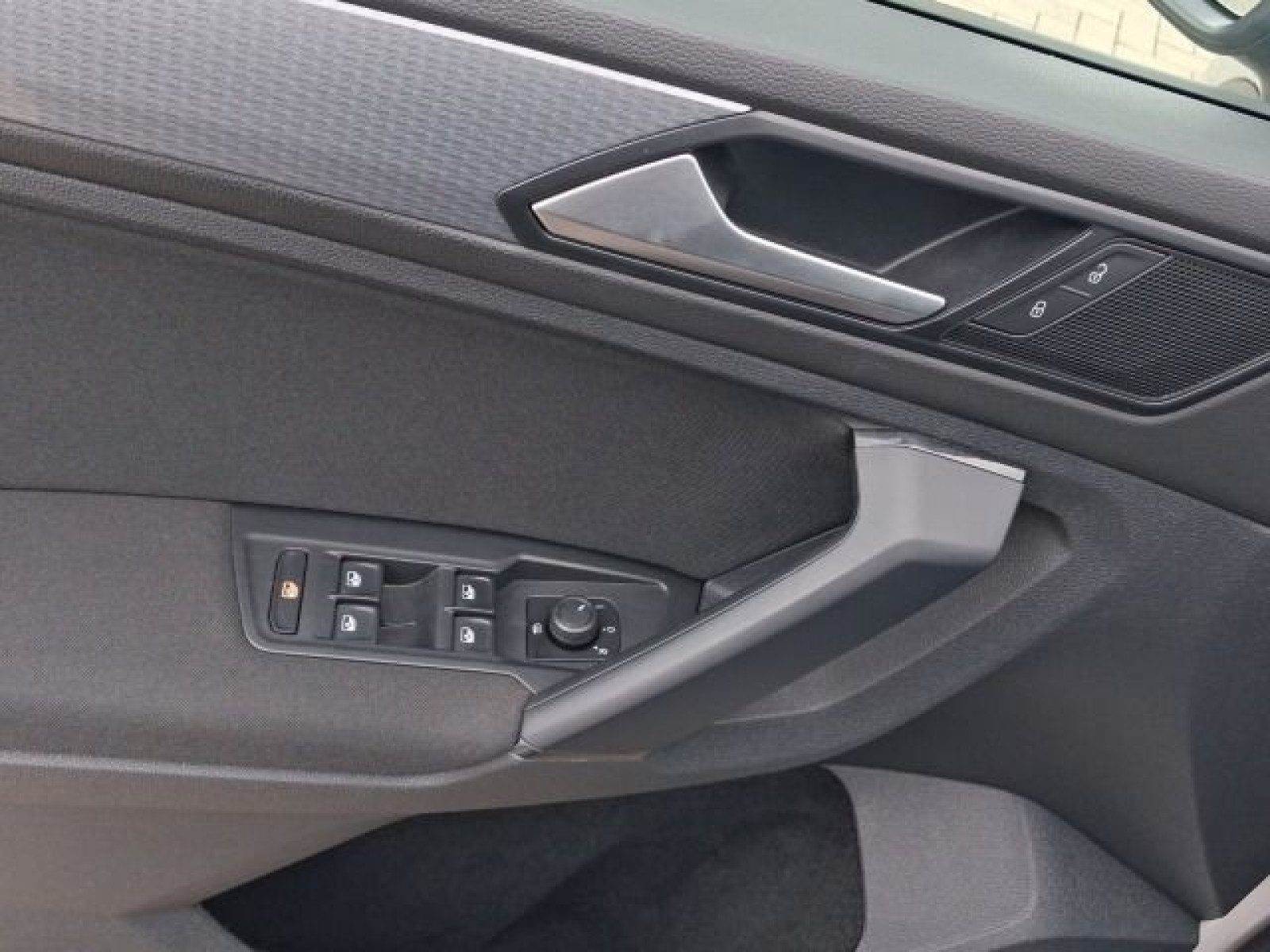Volkswagen Tiguan – Bild 8