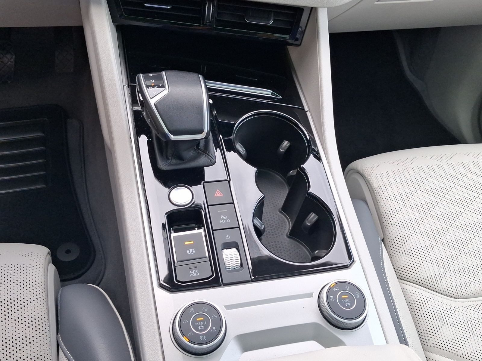Volkswagen Touareg – Bild 11