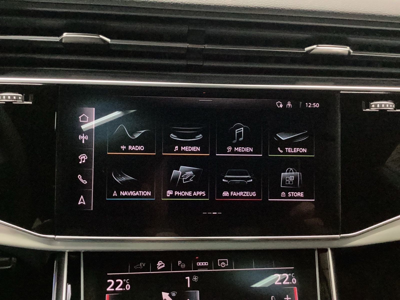 Audi Q8 – Foto 15