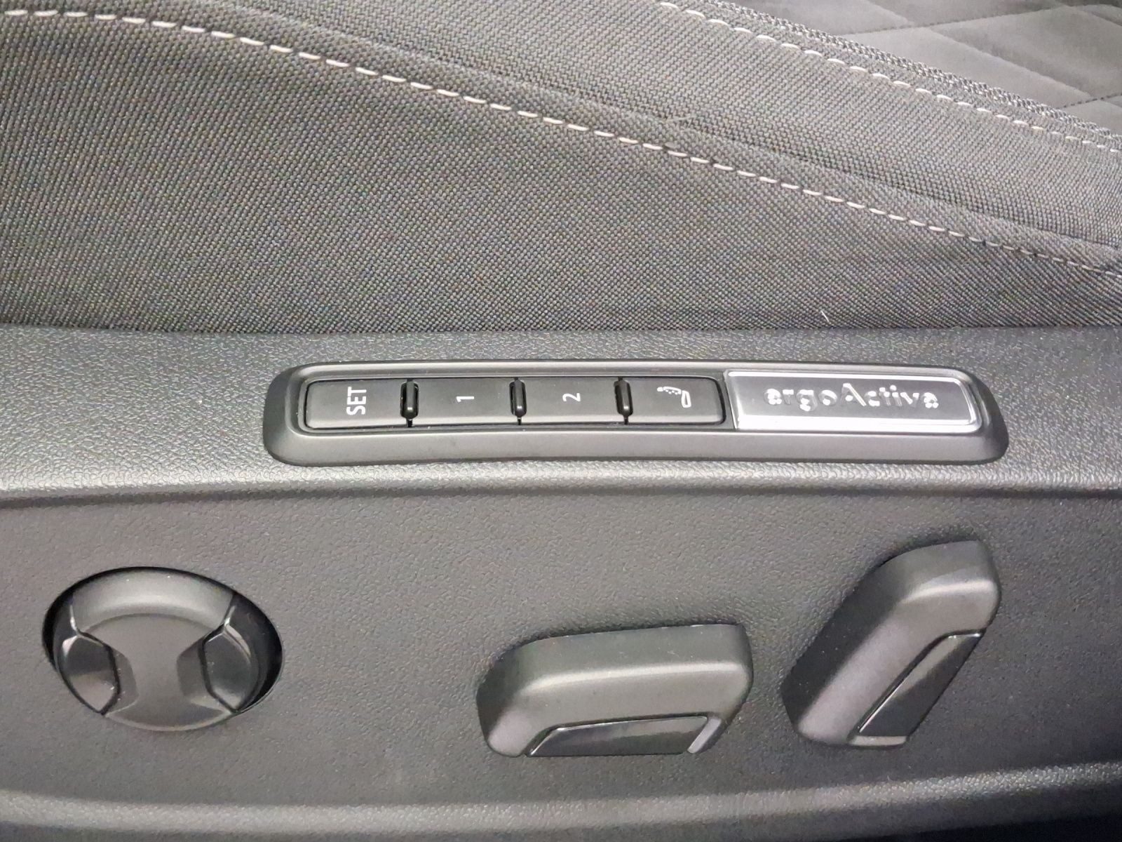 Volkswagen Golf – Foto 18