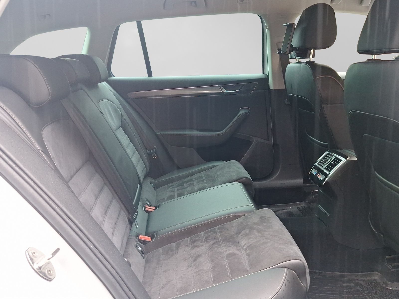 Skoda Superb – Foto 6