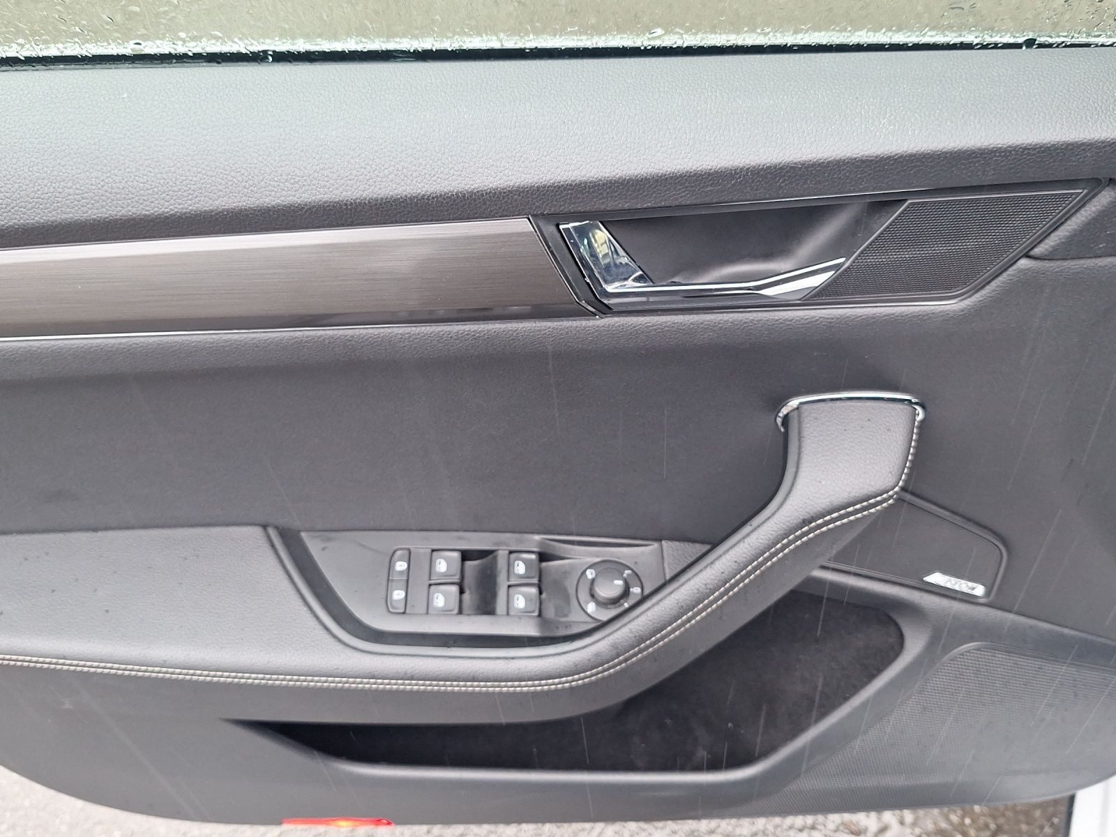 Skoda Superb – Foto 8