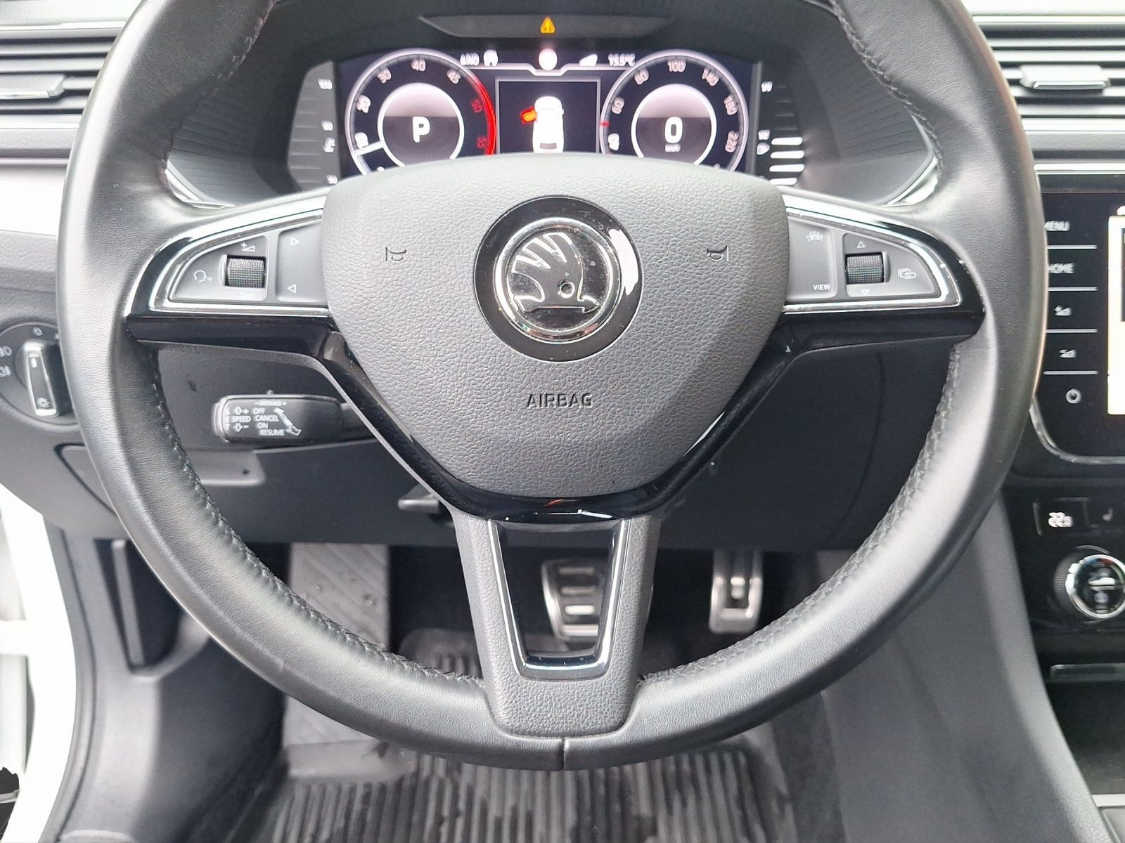 Skoda Superb – Foto 9