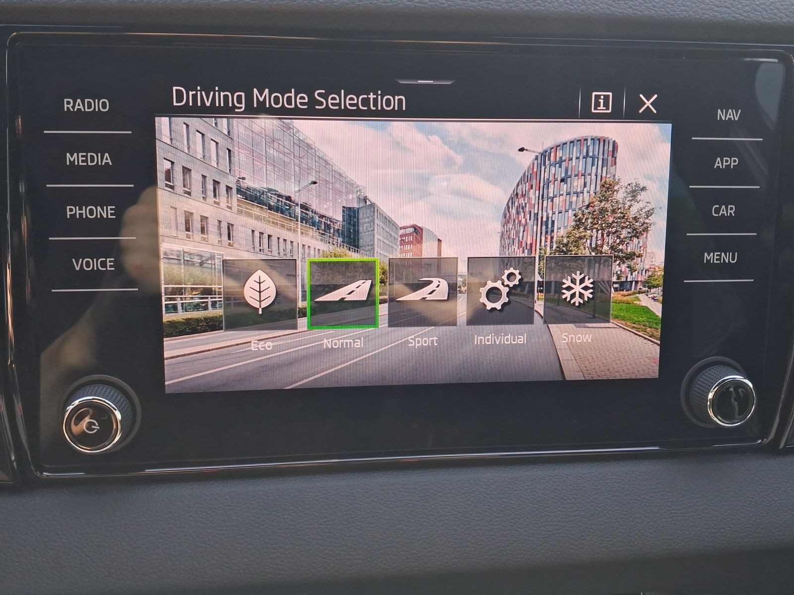 Skoda Karoq – Foto 12