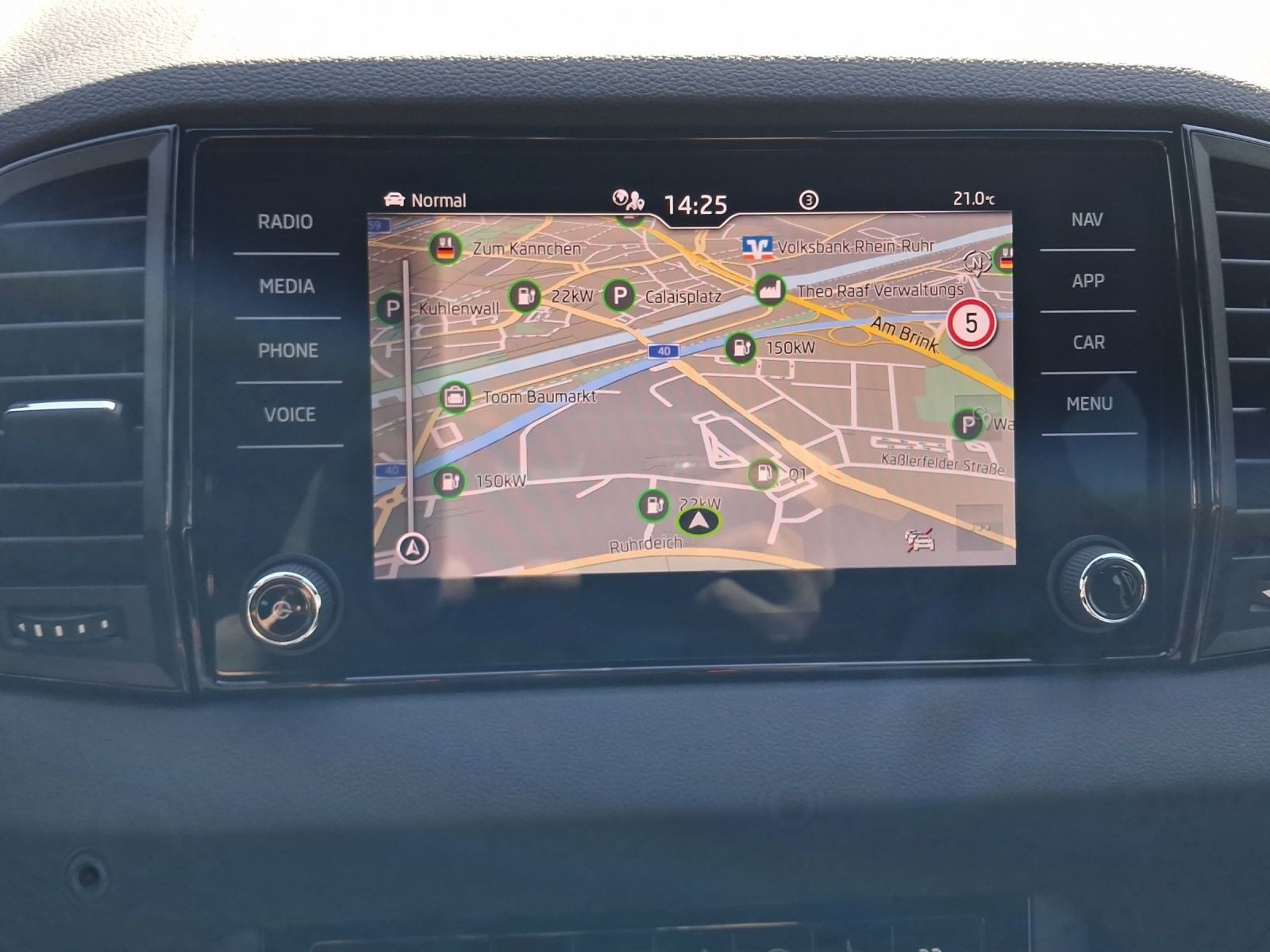 Skoda Karoq – Foto 16