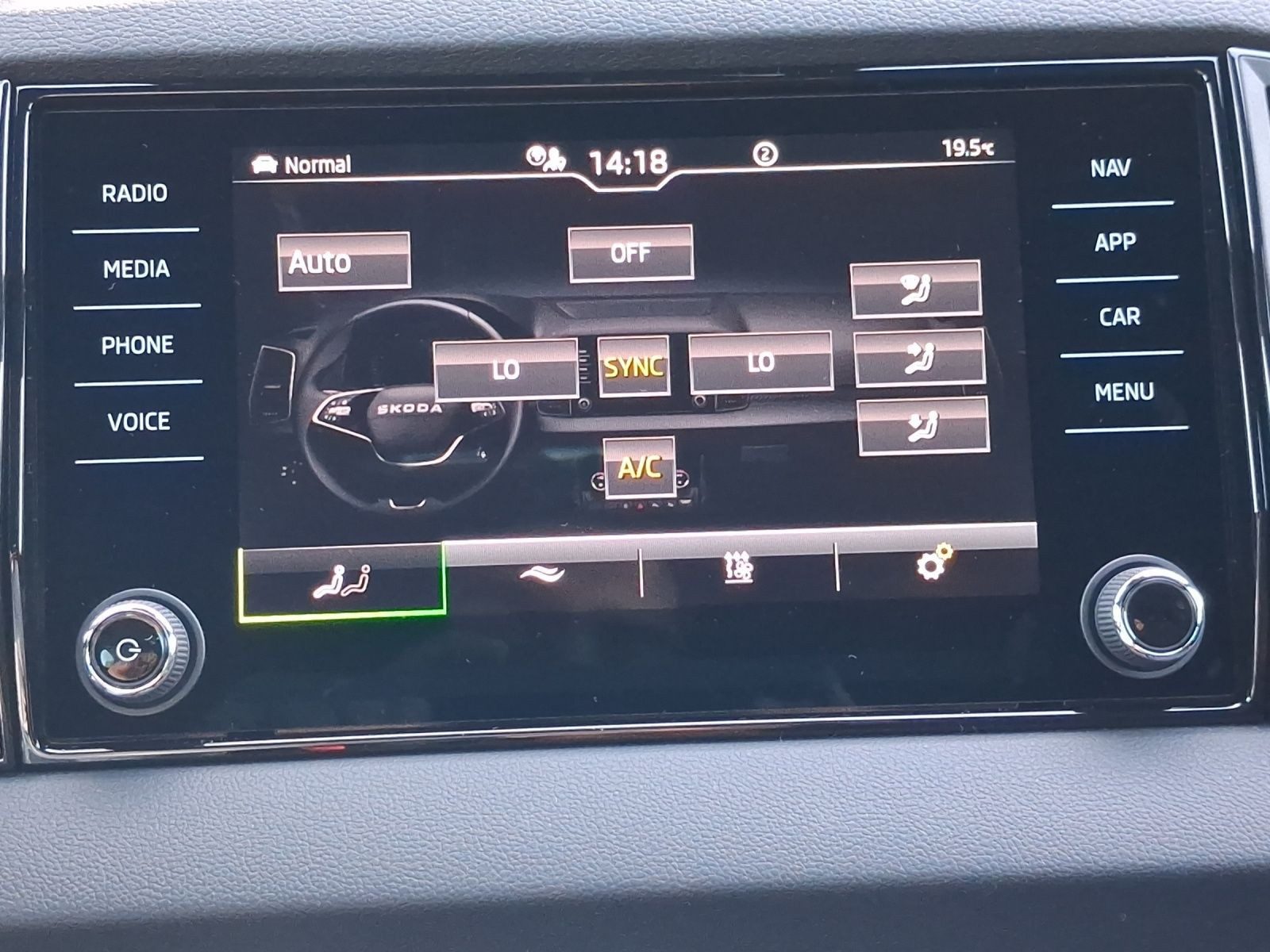 Skoda Karoq – Foto 12