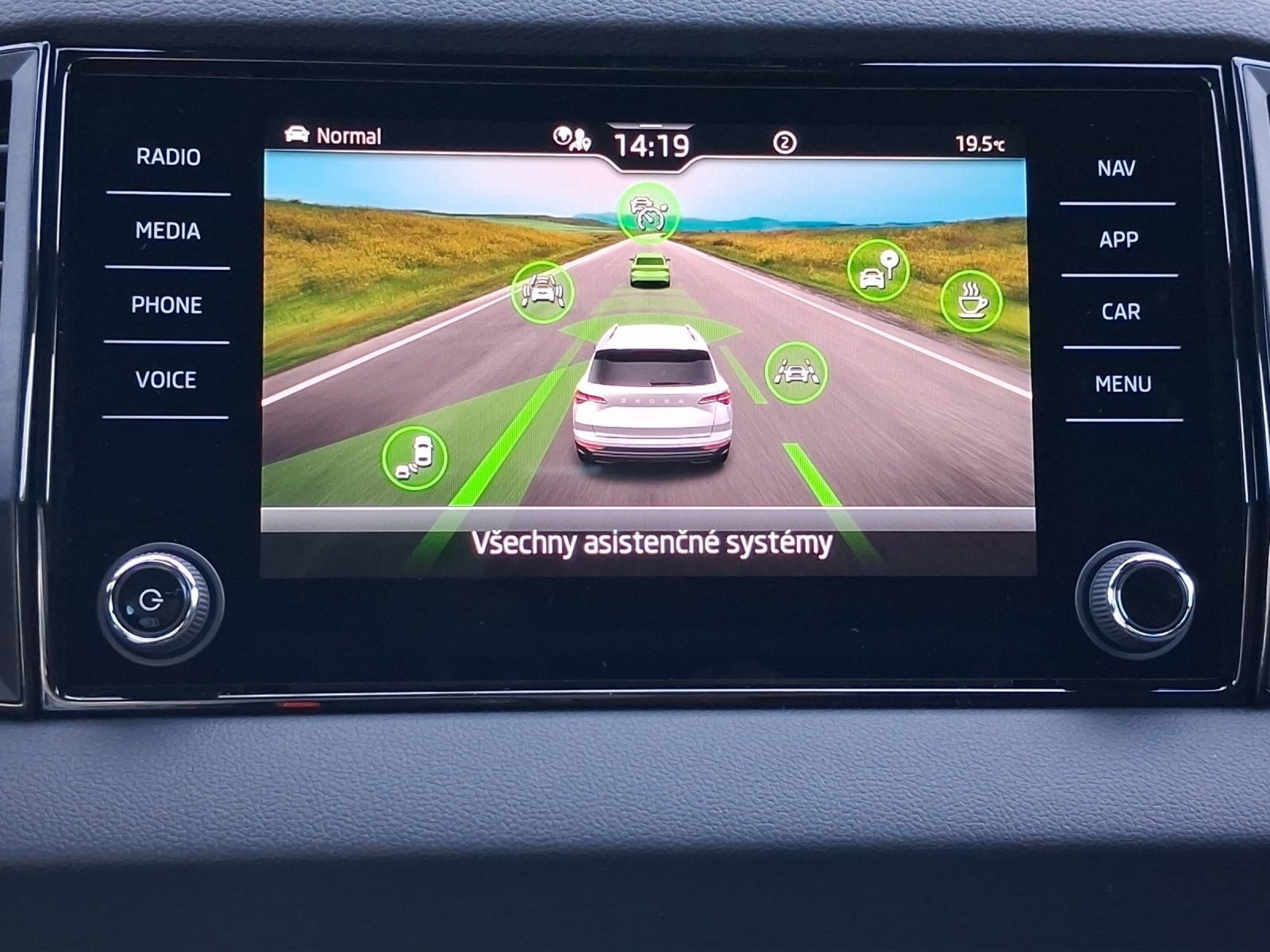 Skoda Karoq – Foto 15
