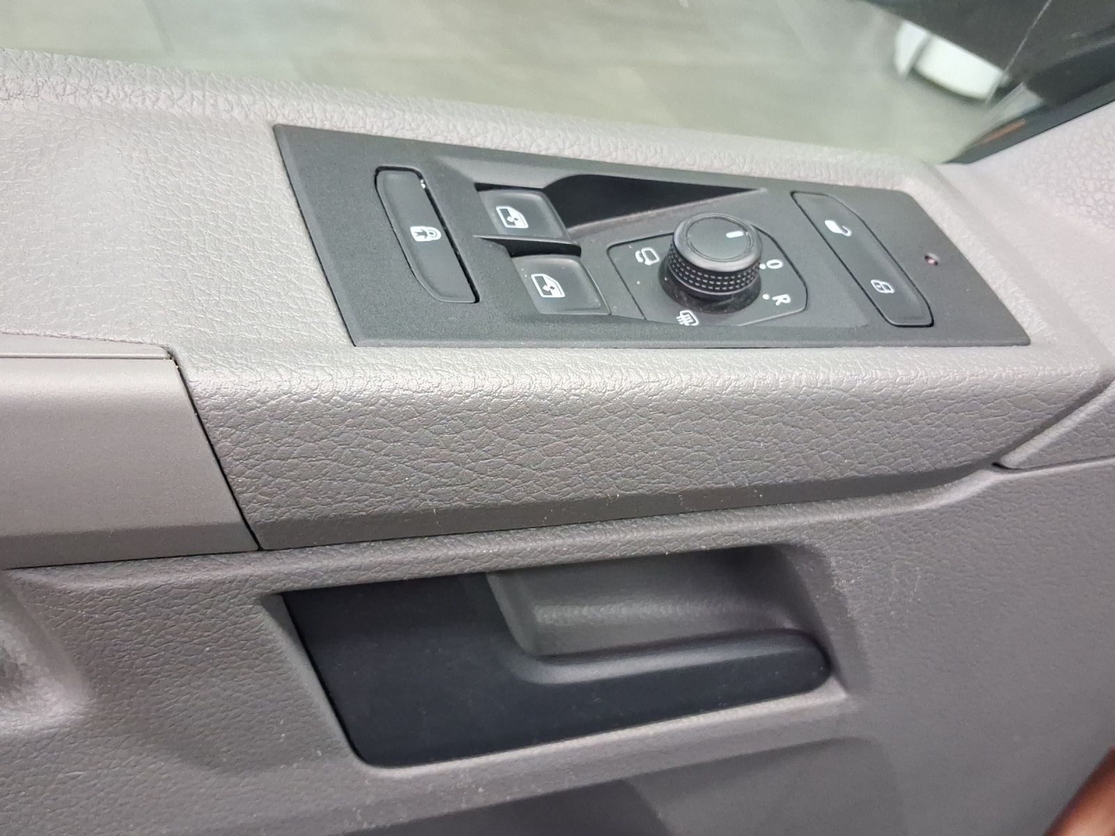 Volkswagen T6.1 Caravelle – Bild 8