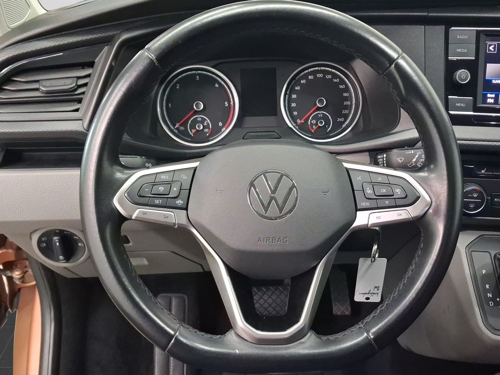 Volkswagen T6.1 Caravelle – Bild 9