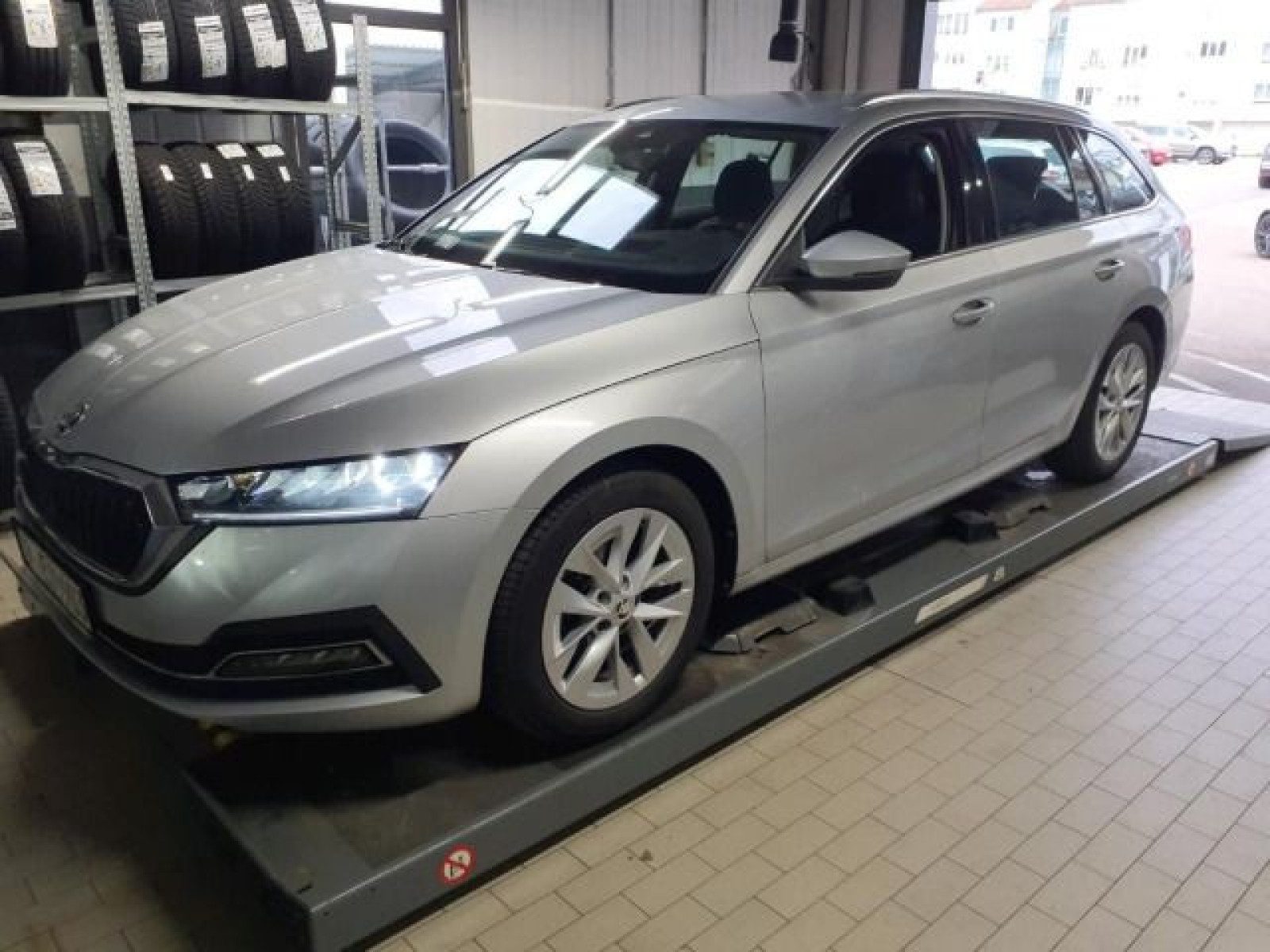 Skoda Octavia – Foto 2
